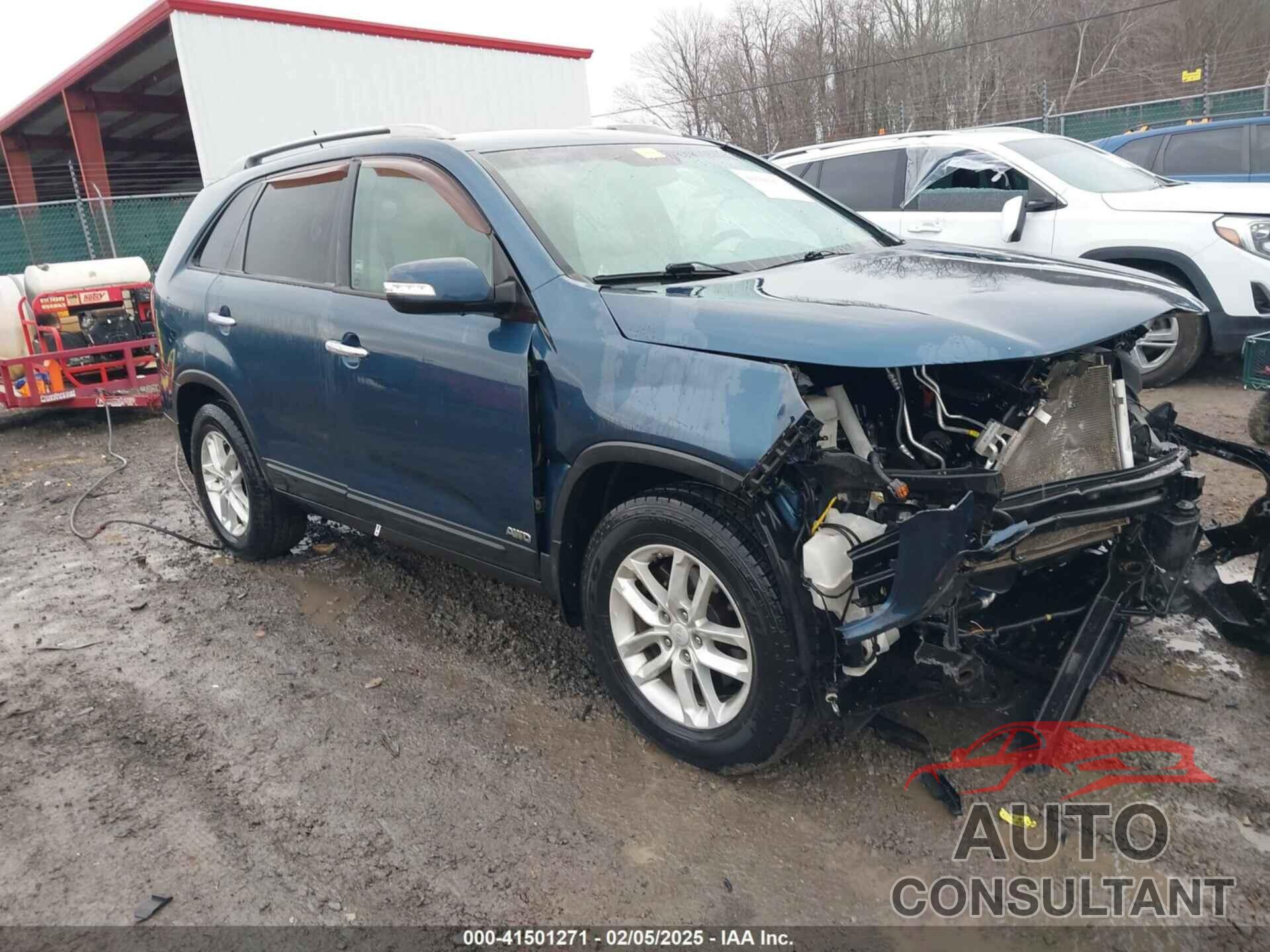 KIA SORENTO 2015 - 5XYKTDA67FG605596