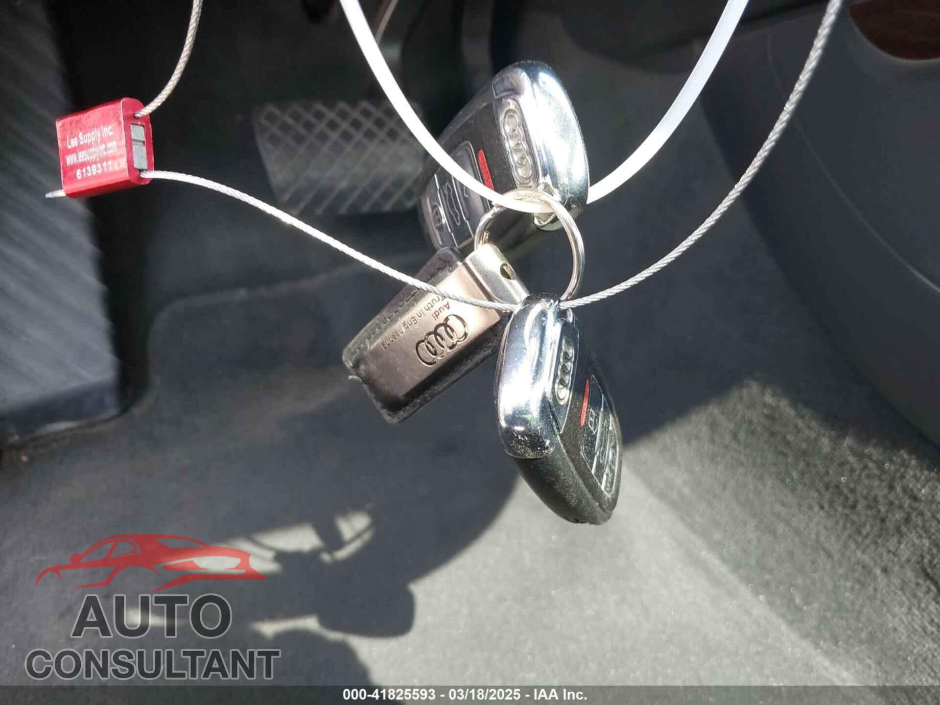 AUDI A5 2012 - WAULFAFR0CA024284
