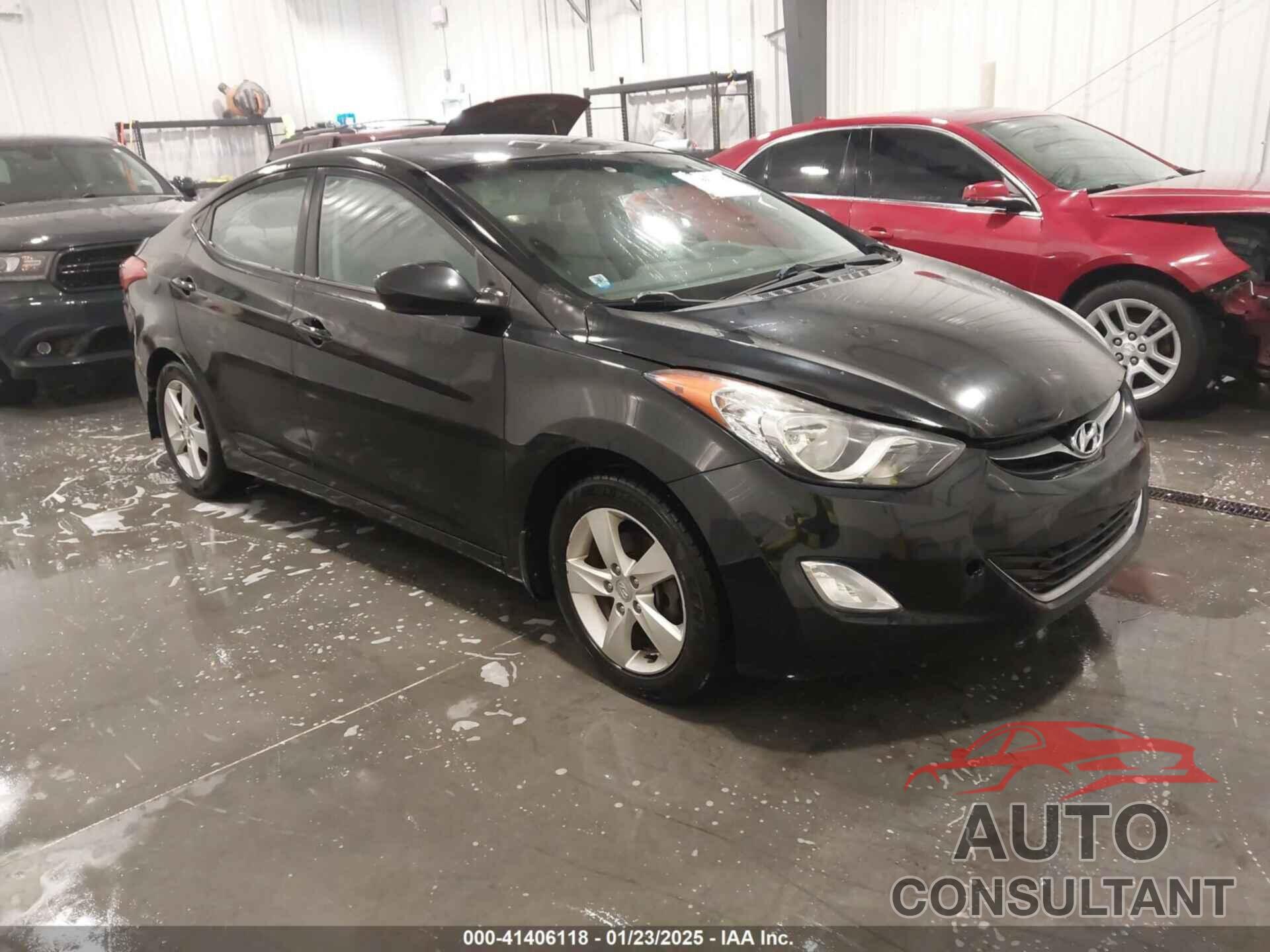 HYUNDAI ELANTRA 2013 - KMHDH4AE3DU598820