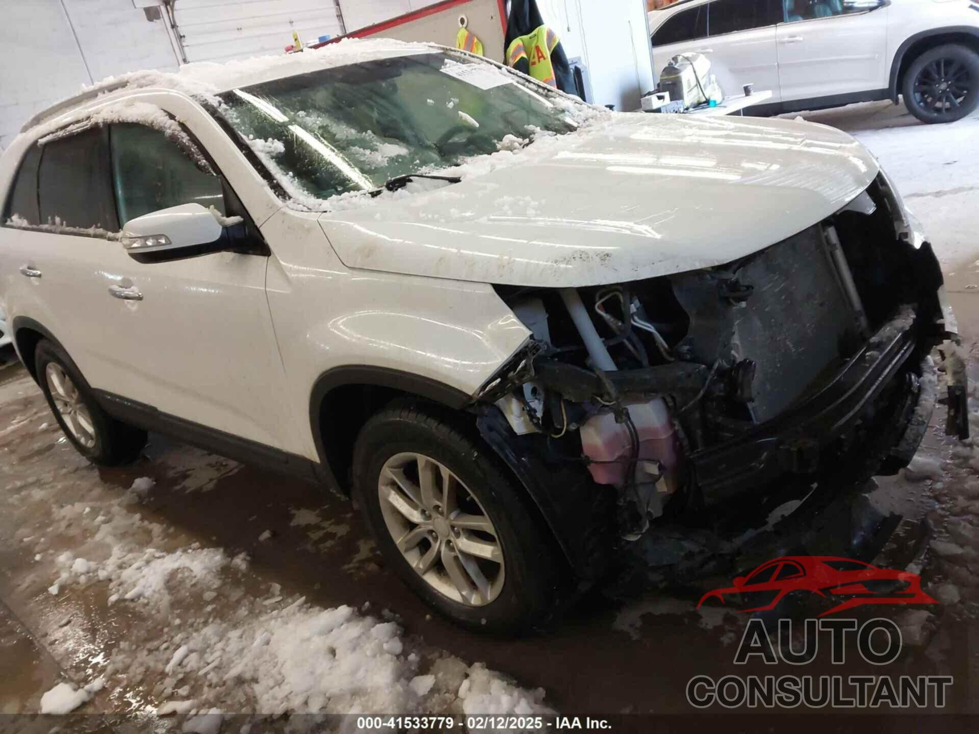 KIA SORENTO 2015 - 5XYKT4A79FG585120