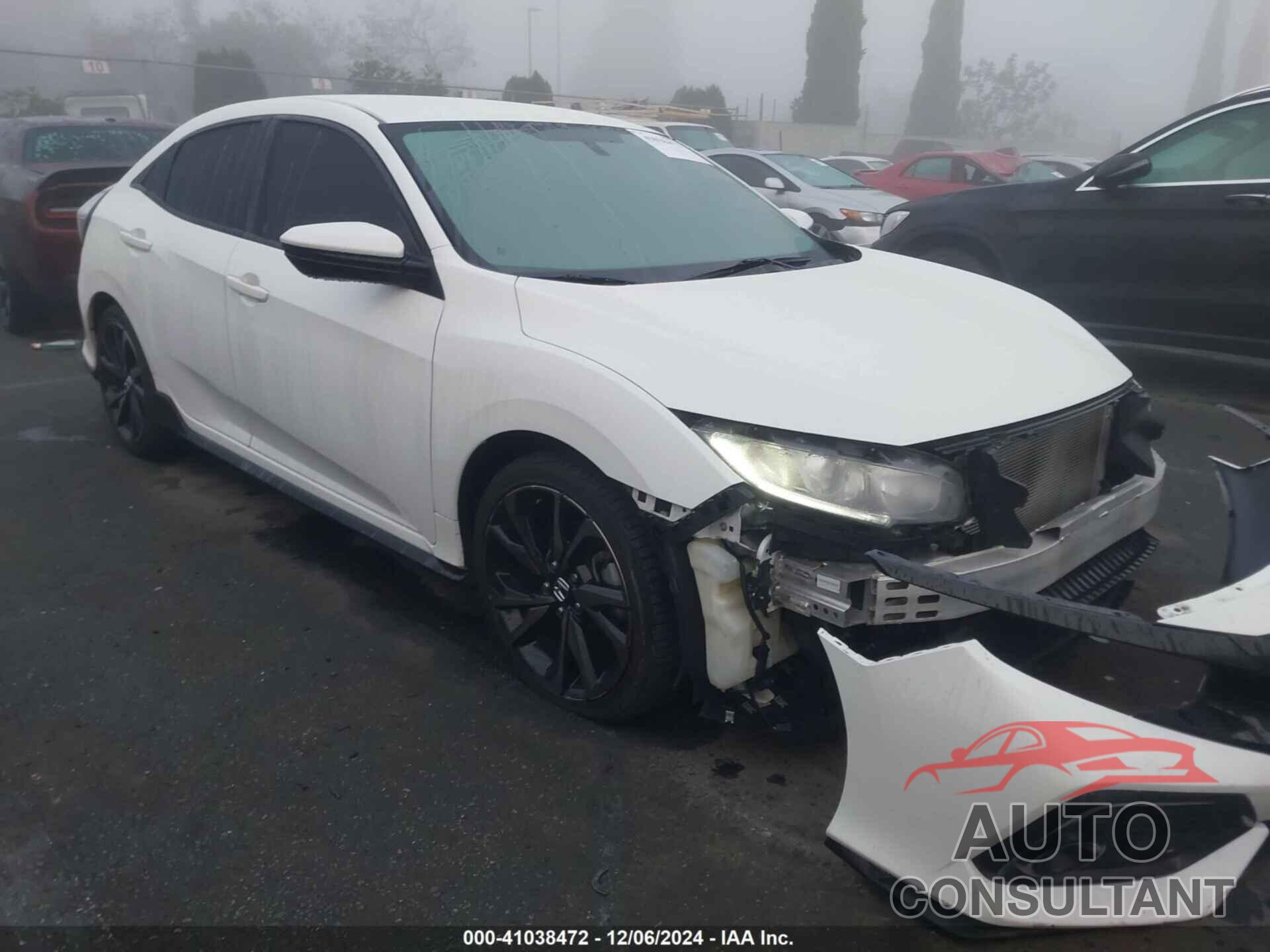 HONDA CIVIC 2018 - SHHFK7H43JU407266