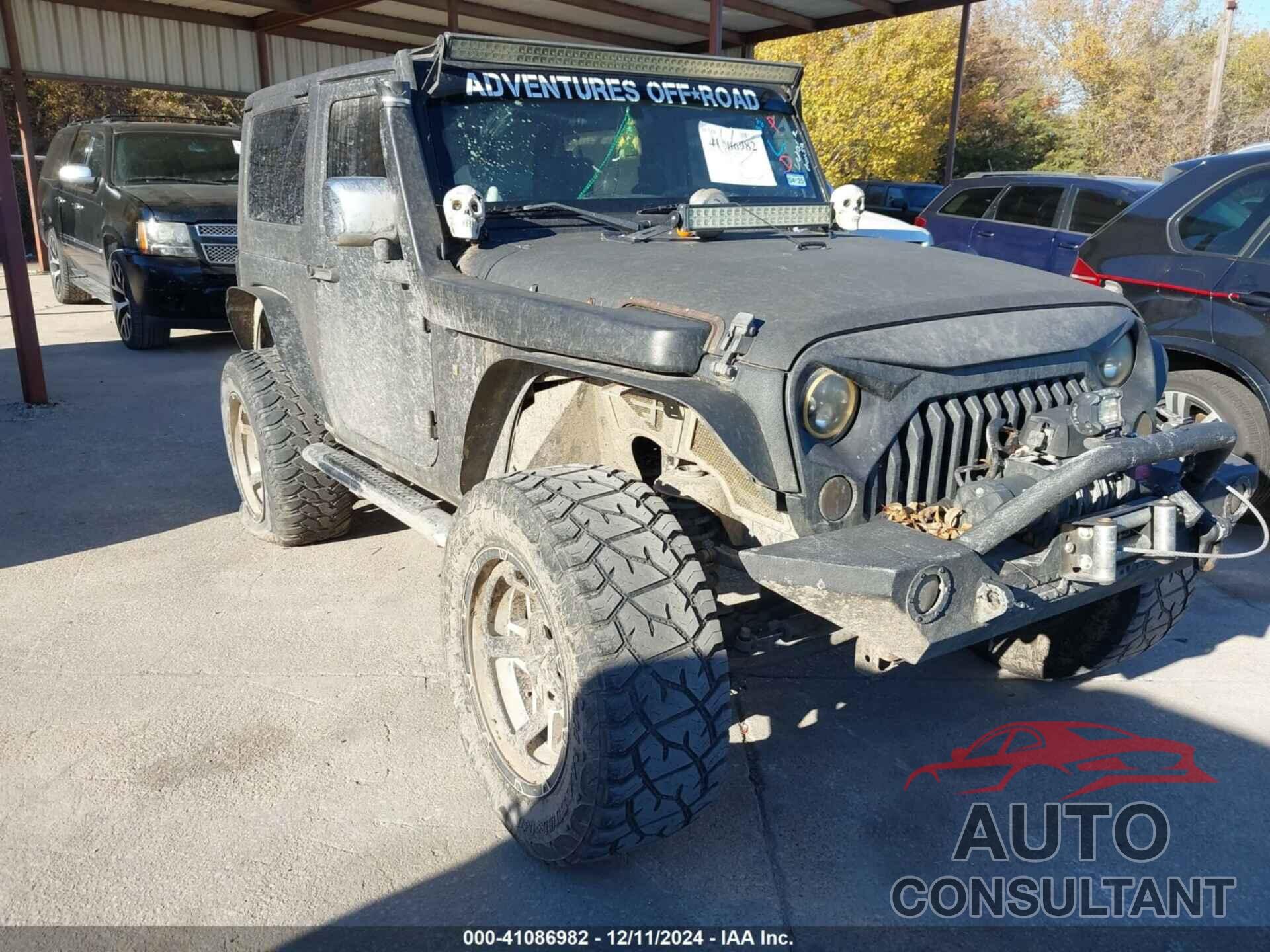 JEEP WRANGLER 2010 - 1J4AA2D18AL109915