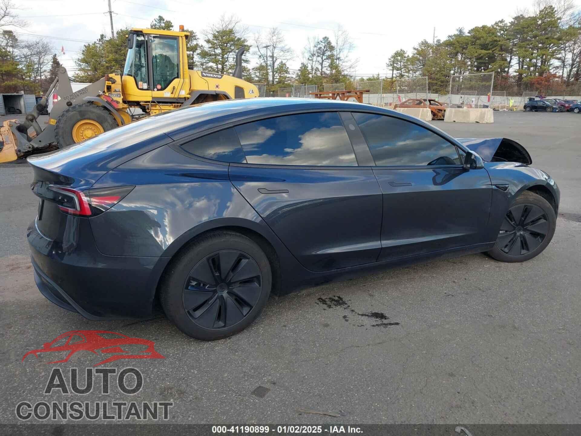 TESLA MODEL 3 2024 - 5YJ3E1EA2RF736068