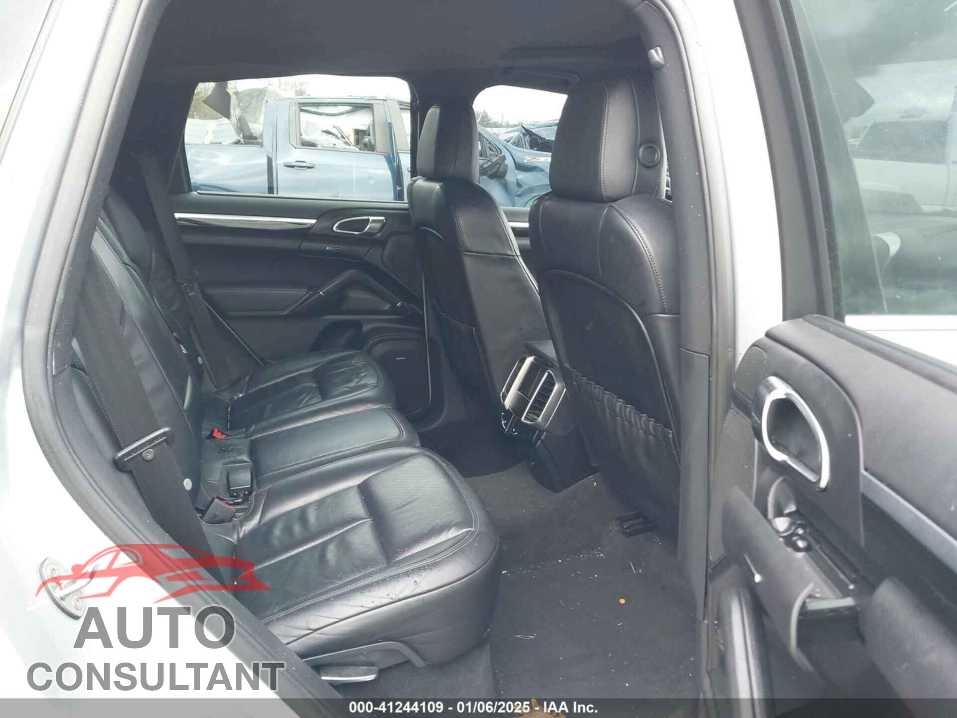 PORSCHE CAYENNE 2012 - WP1AA2A26CLA02401