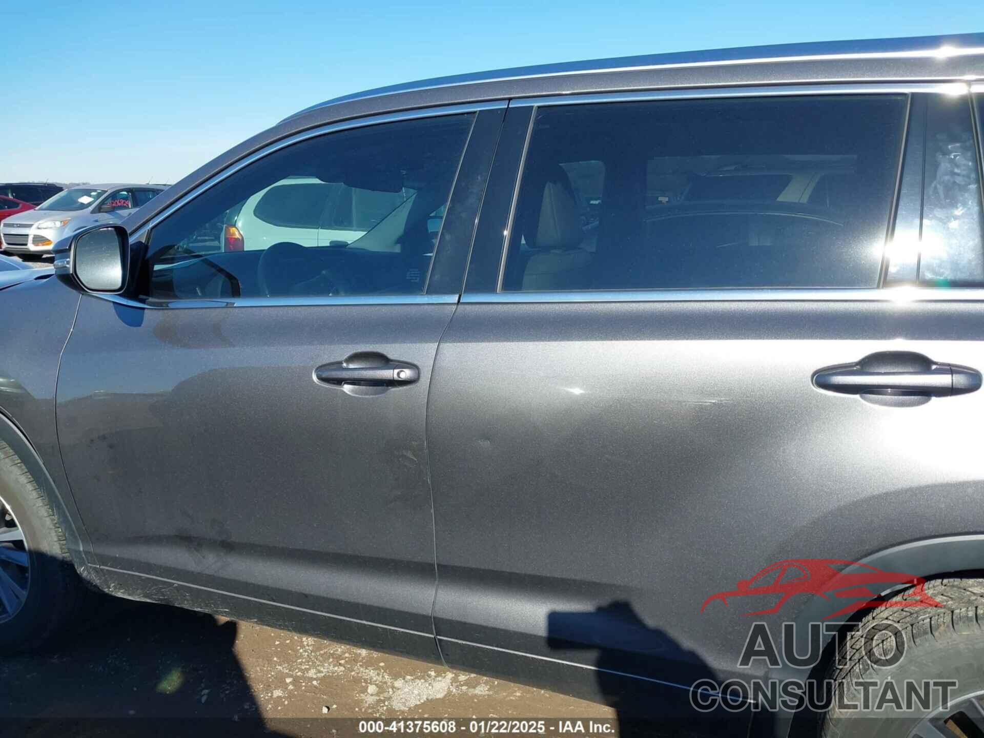 TOYOTA HIGHLANDER 2018 - 5TDKZRFH7JS540606