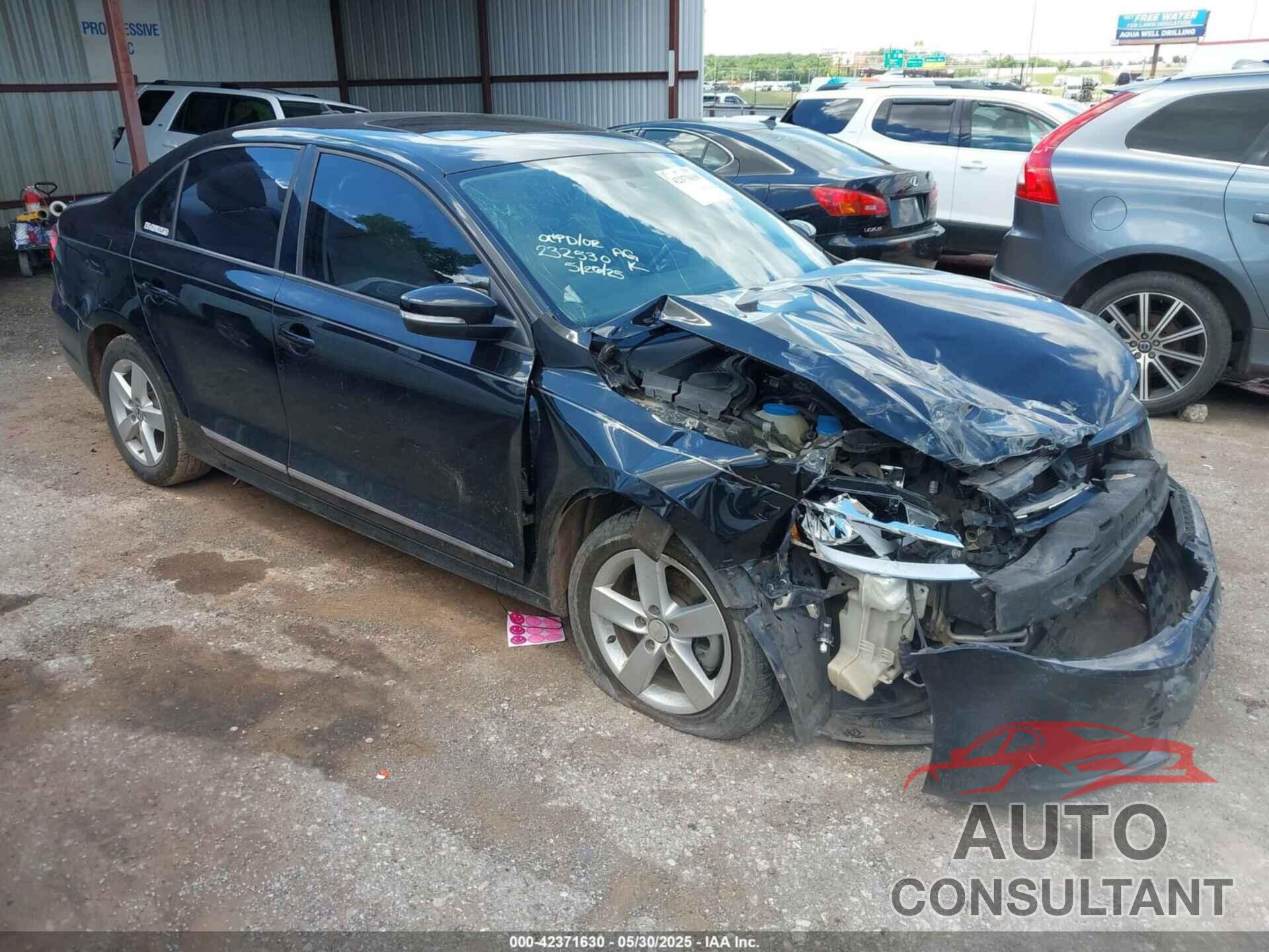 VOLKSWAGEN JETTA 2012 - 3VWLL7AJ2CM373351