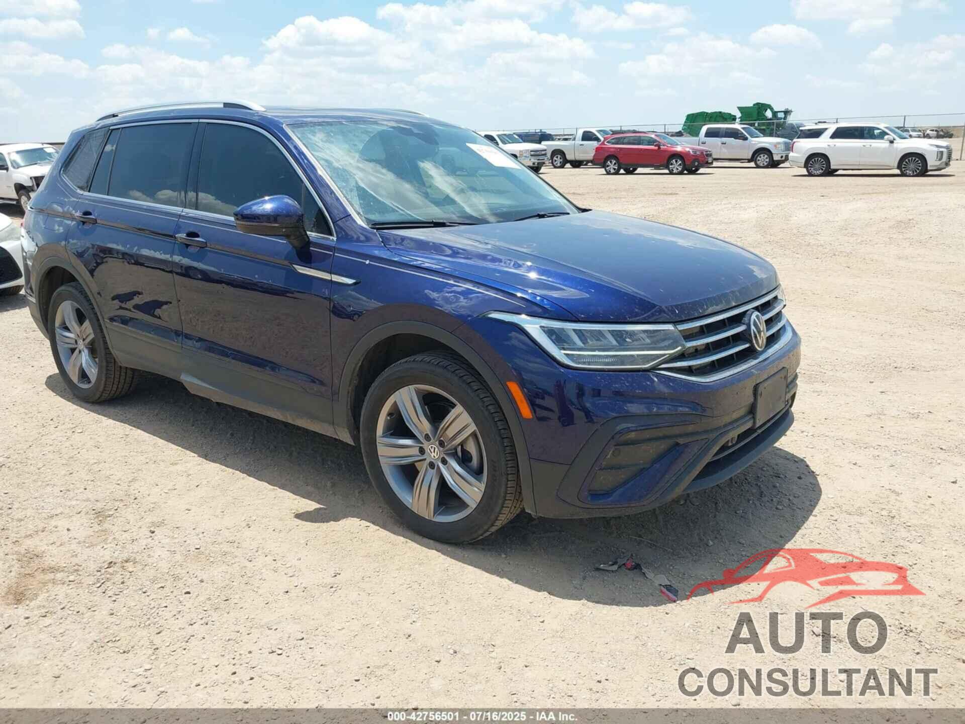 VOLKSWAGEN TIGUAN 2022 - 3VV3B7AX5NM145522