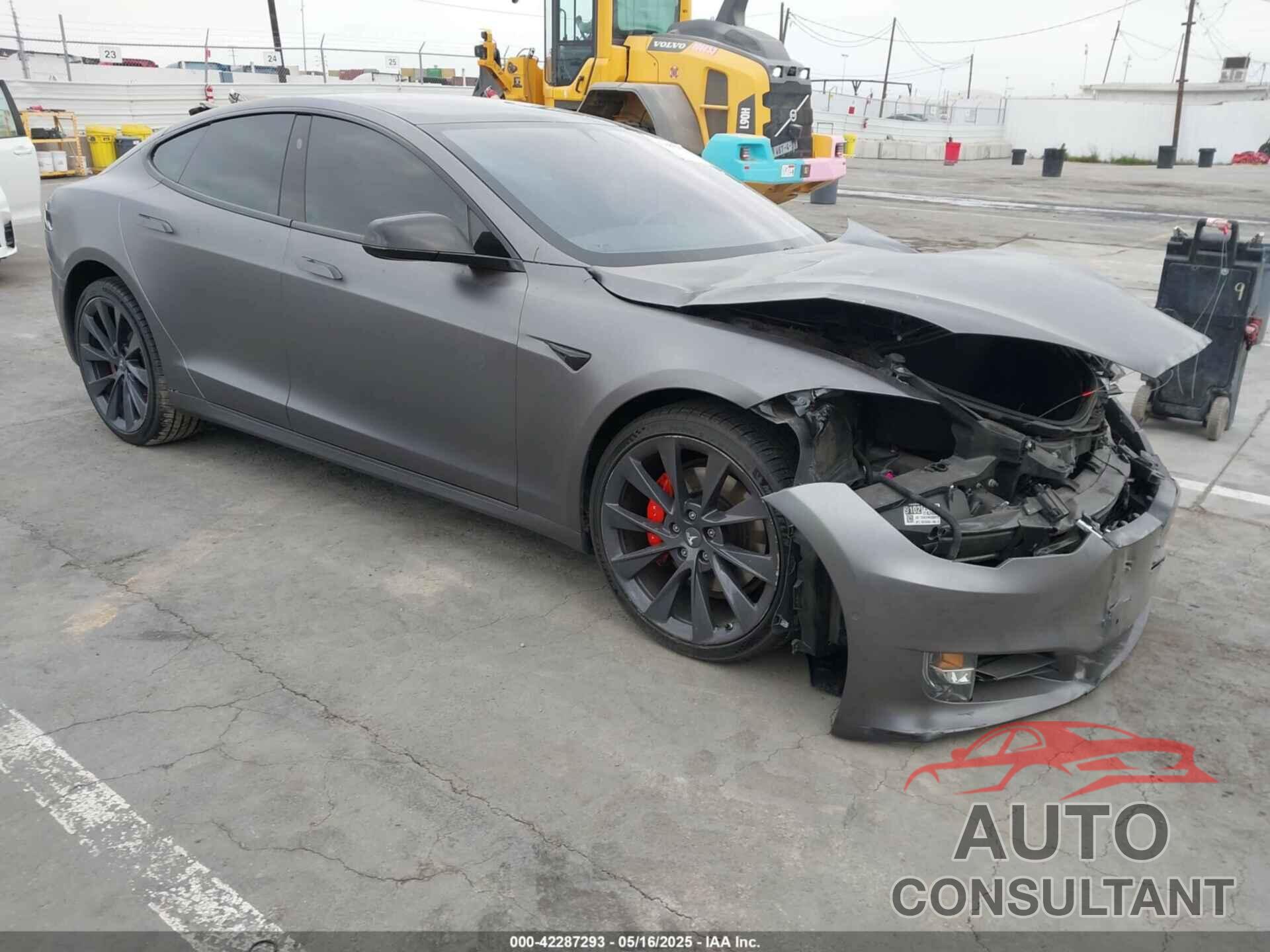 TESLA MODEL S 2020 - 5YJSA1E49LF389105