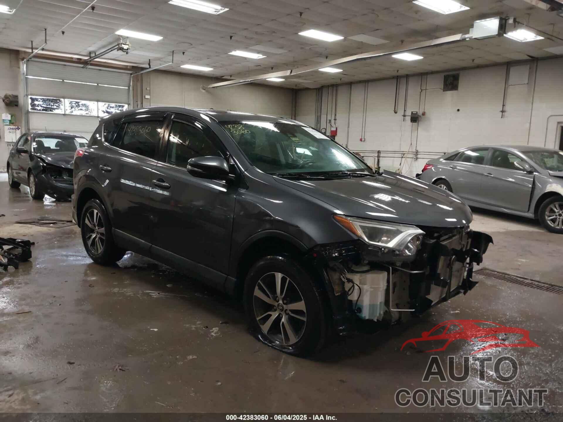 TOYOTA RAV4 2018 - 2T3RFREV8JW701686