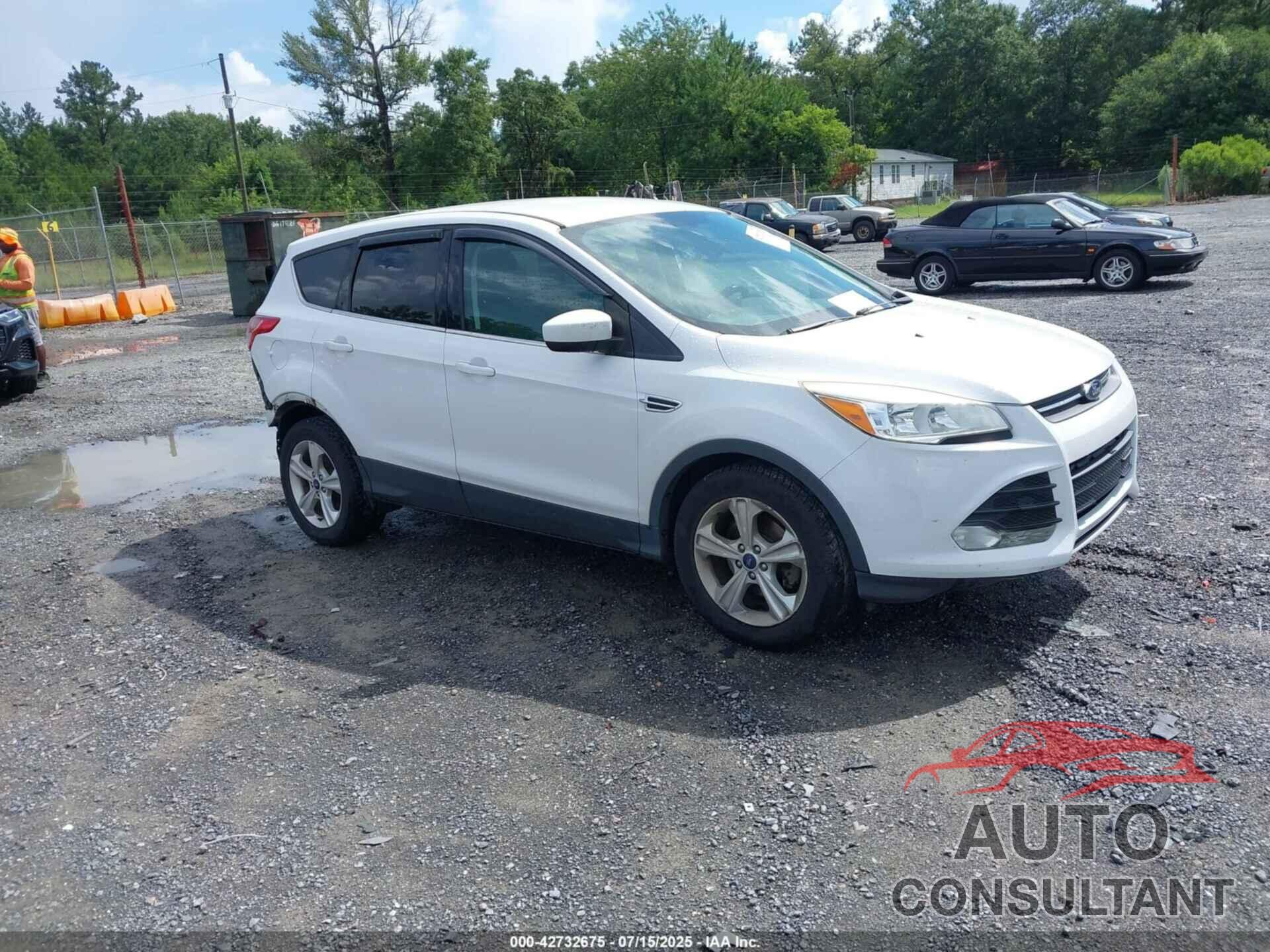 FORD ESCAPE 2015 - 1FMCU0GX1FUB16079