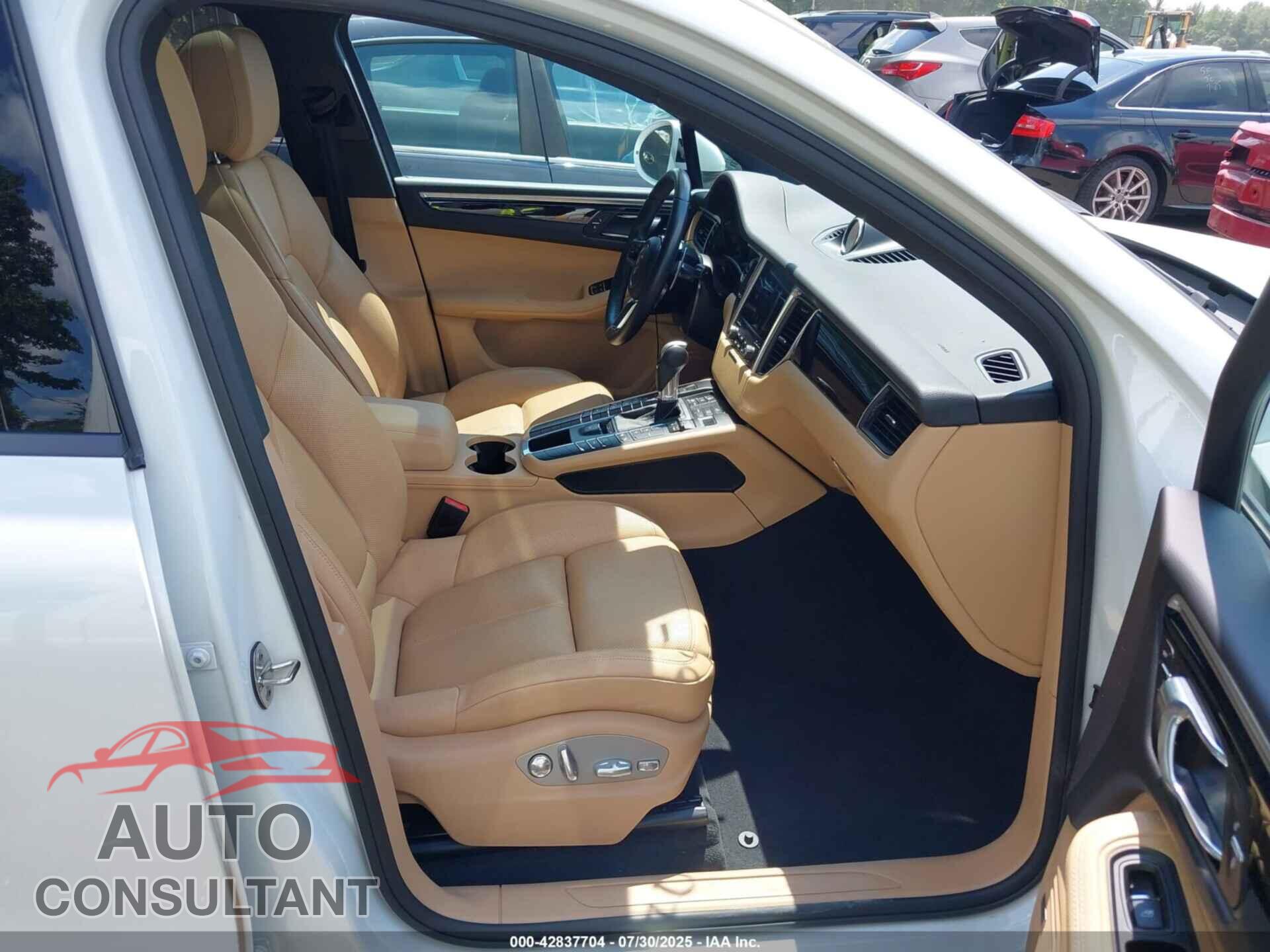 PORSCHE MACAN 2018 - WP1AA2A55JLB07714