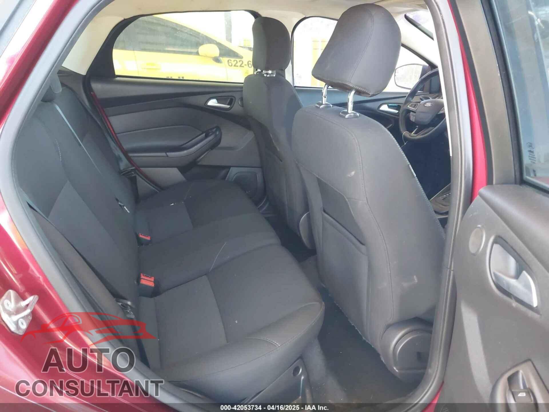 FORD FOCUS 2017 - 1FADP3M2XHL206405