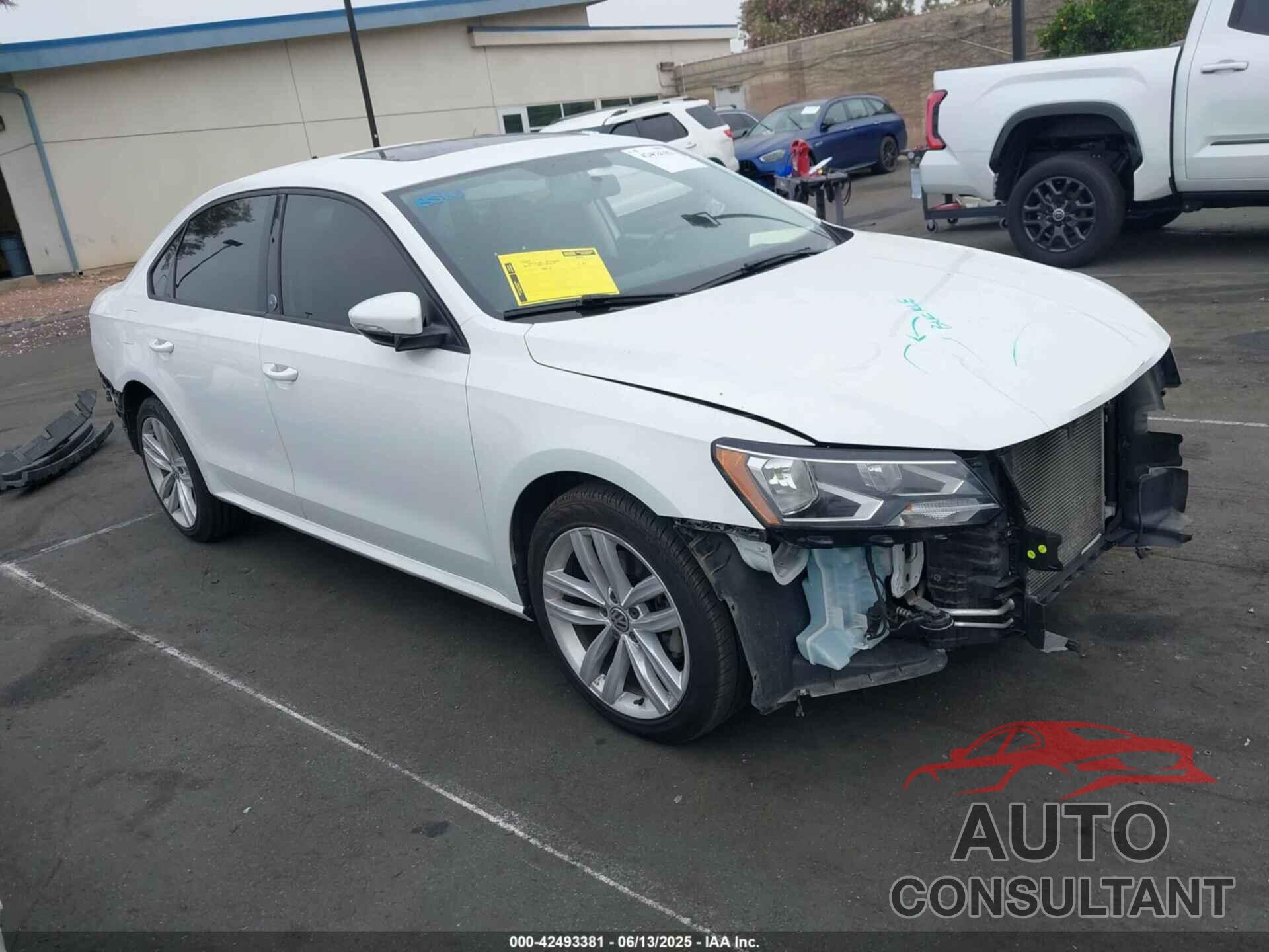 VOLKSWAGEN PASSAT 2019 - 1VWLA7A37KC001690