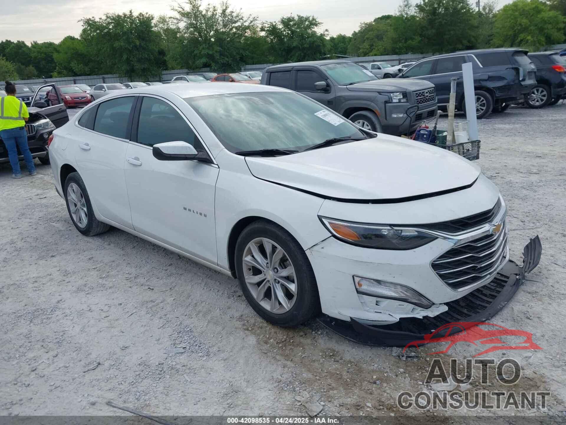 CHEVROLET MALIBU 2023 - 1G1ZD5ST5PF214353