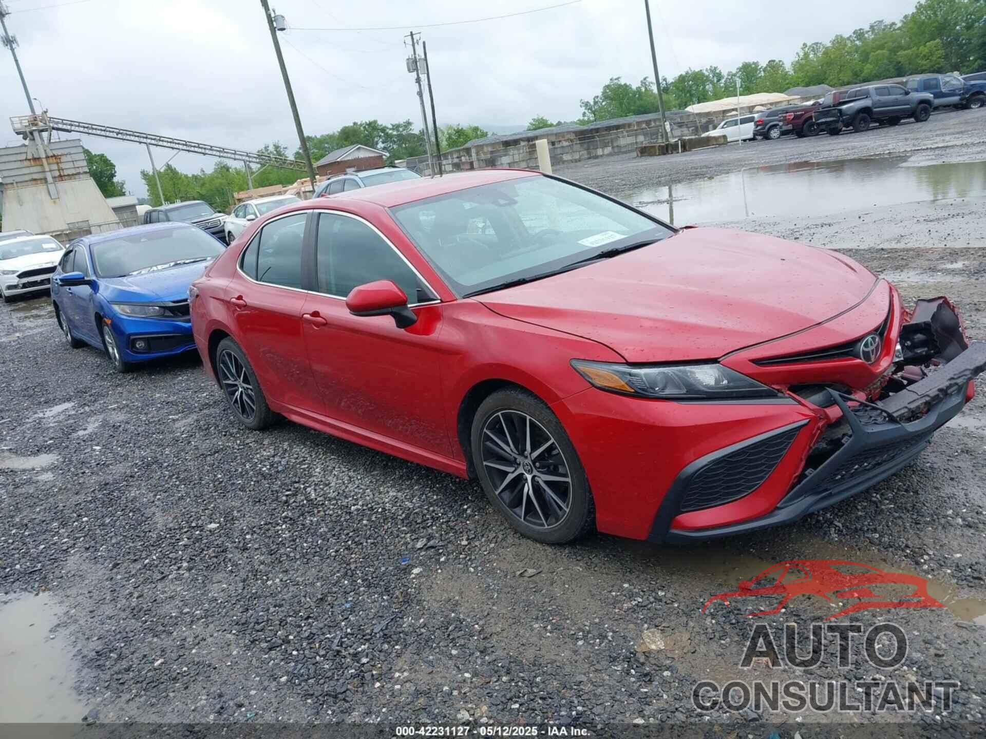 TOYOTA CAMRY 2021 - 4T1G11AKXMU414625