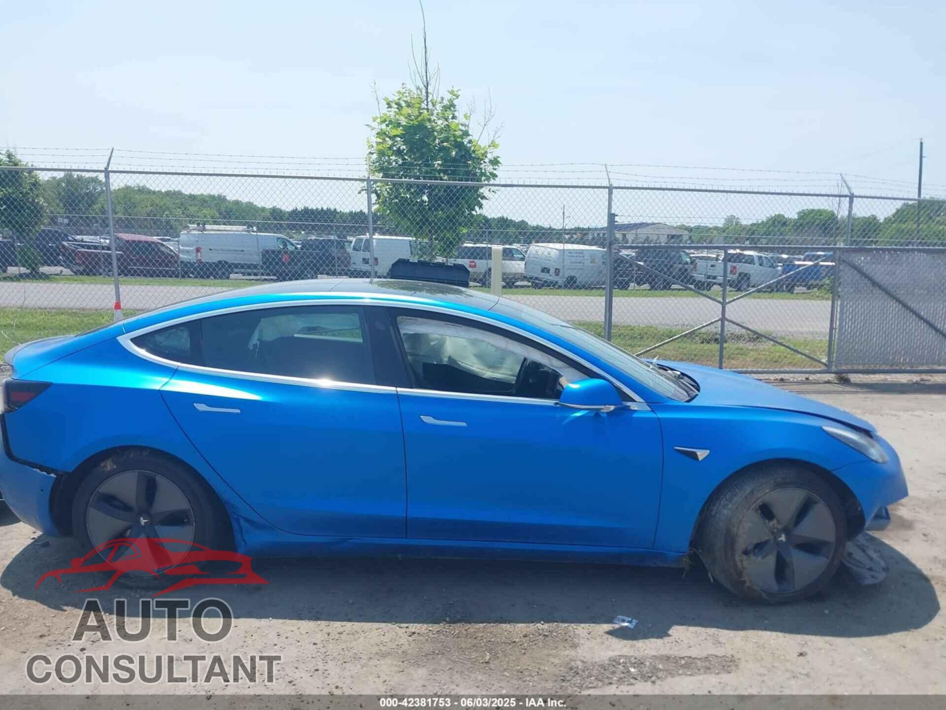 TESLA MODEL 3 2019 - 5YJ3E1EB5KF208748