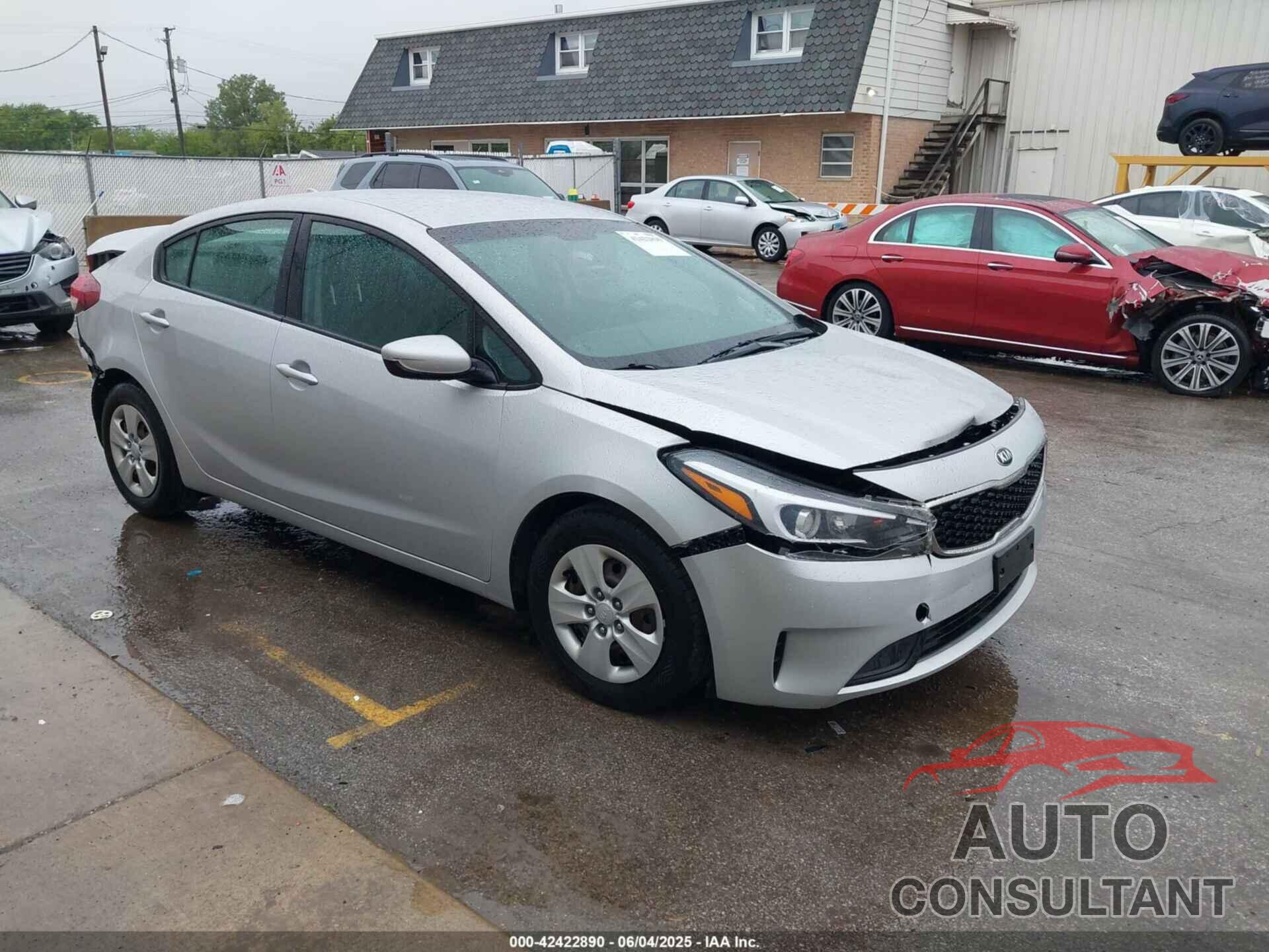 KIA FORTE 2018 - 3KPFK4A72JE165578