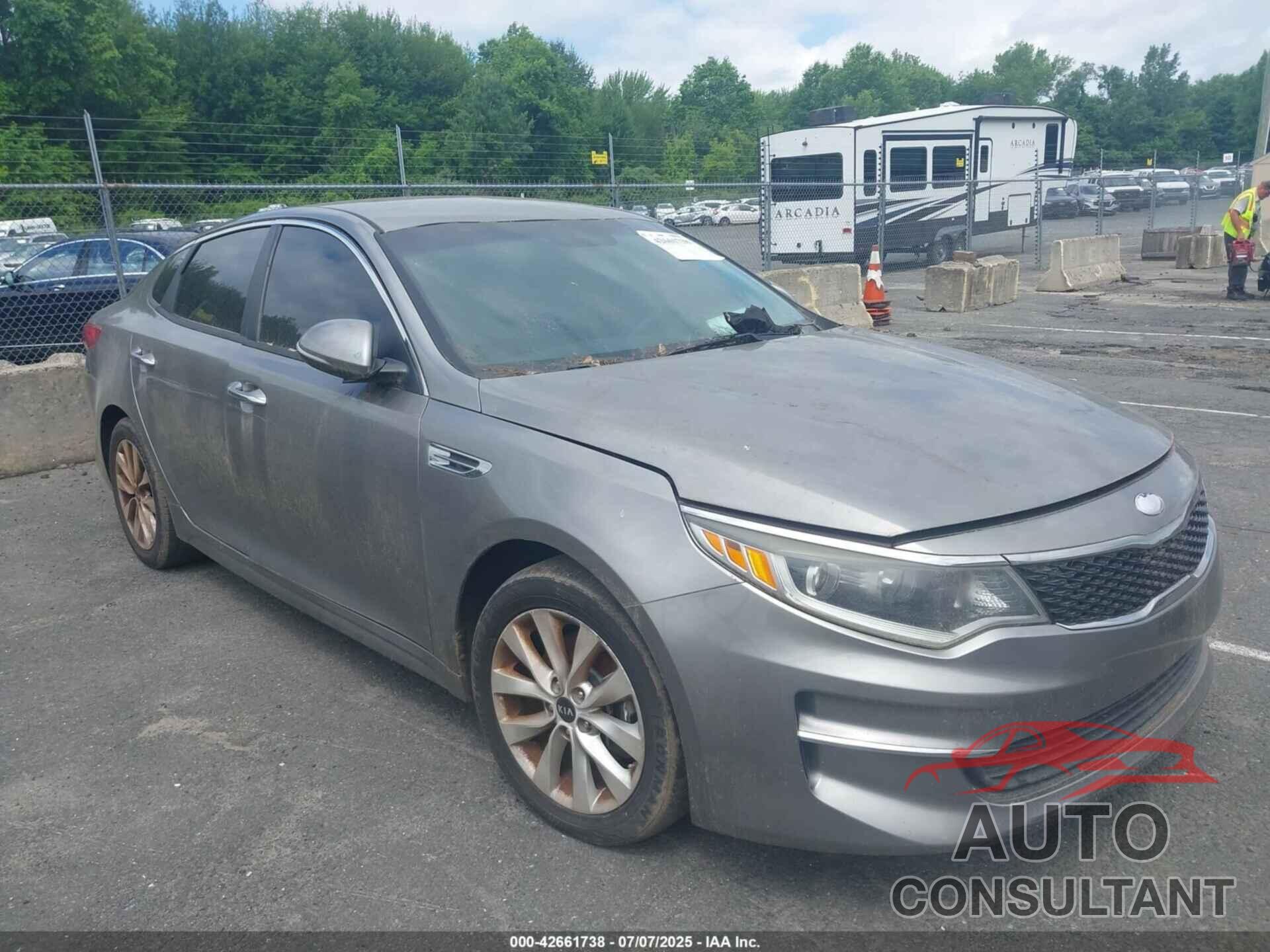 KIA OPTIMA 2018 - 5XXGT4L39JG253627