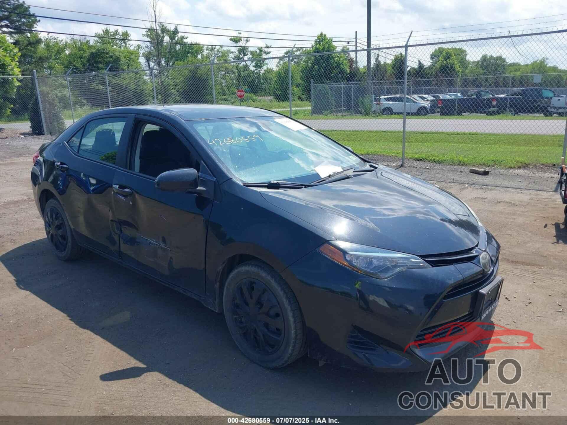 TOYOTA COROLLA 2017 - 5YFBURHE2HP637796