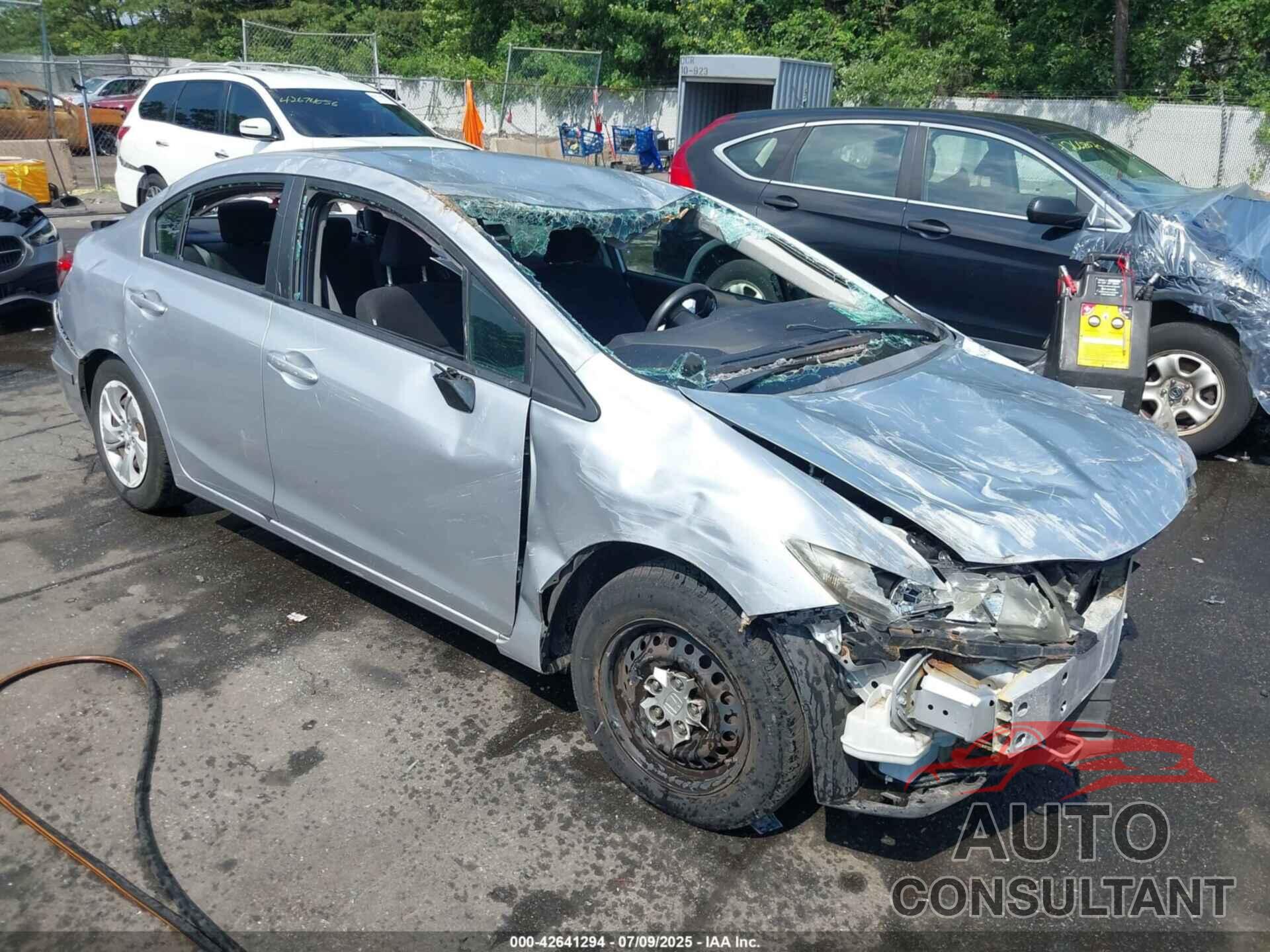 HONDA CIVIC 2013 - 2HGFB2F58DH584430