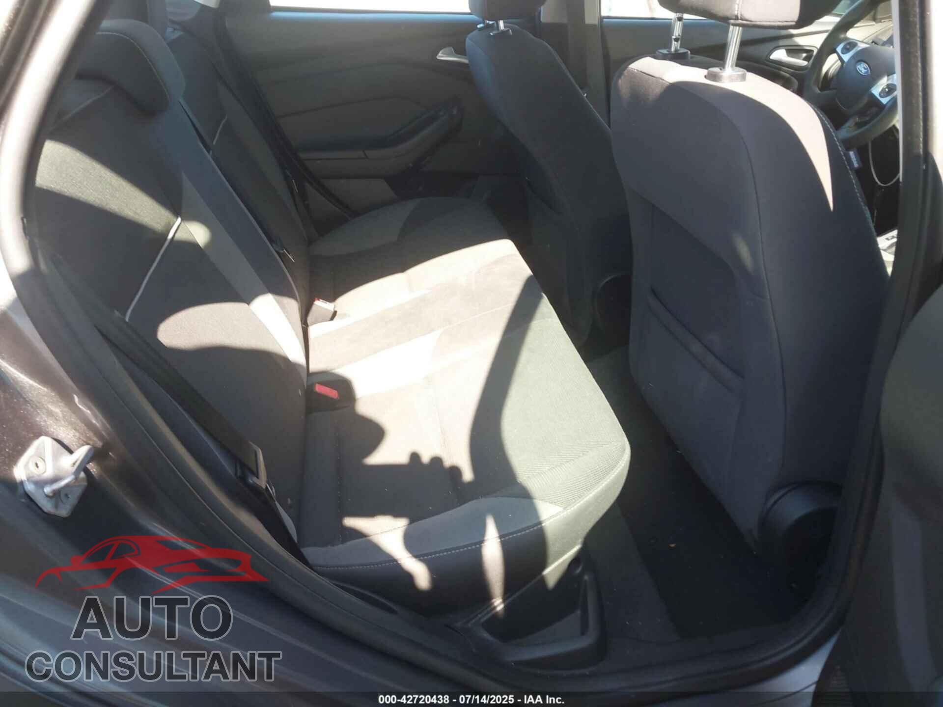 FORD FOCUS 2013 - 1FADP3F26DL380155