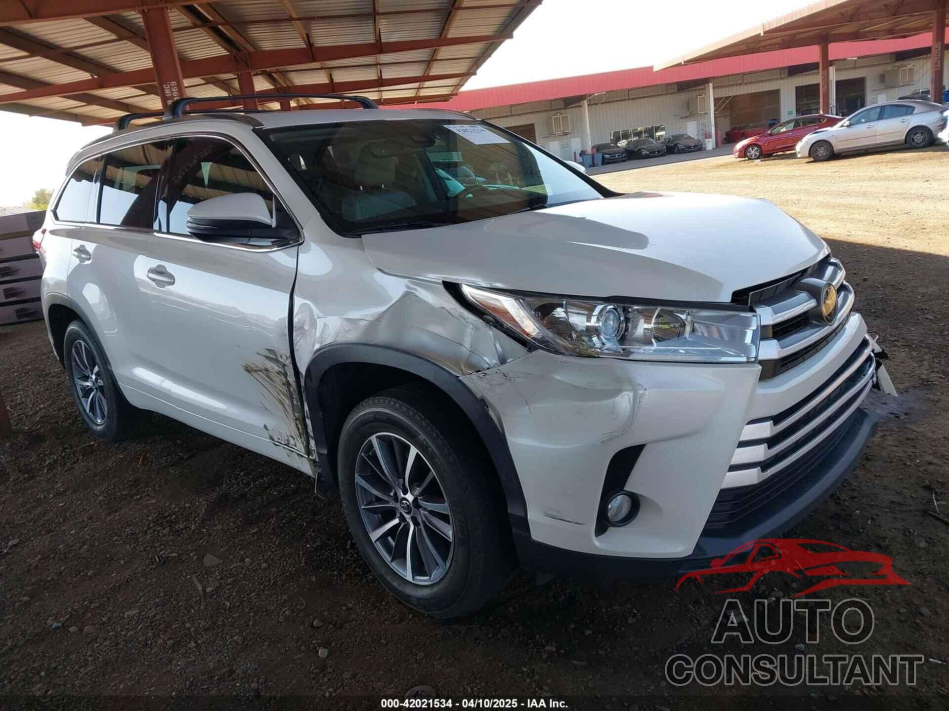 TOYOTA HIGHLANDER 2018 - 5TDKZRFH0JS549924