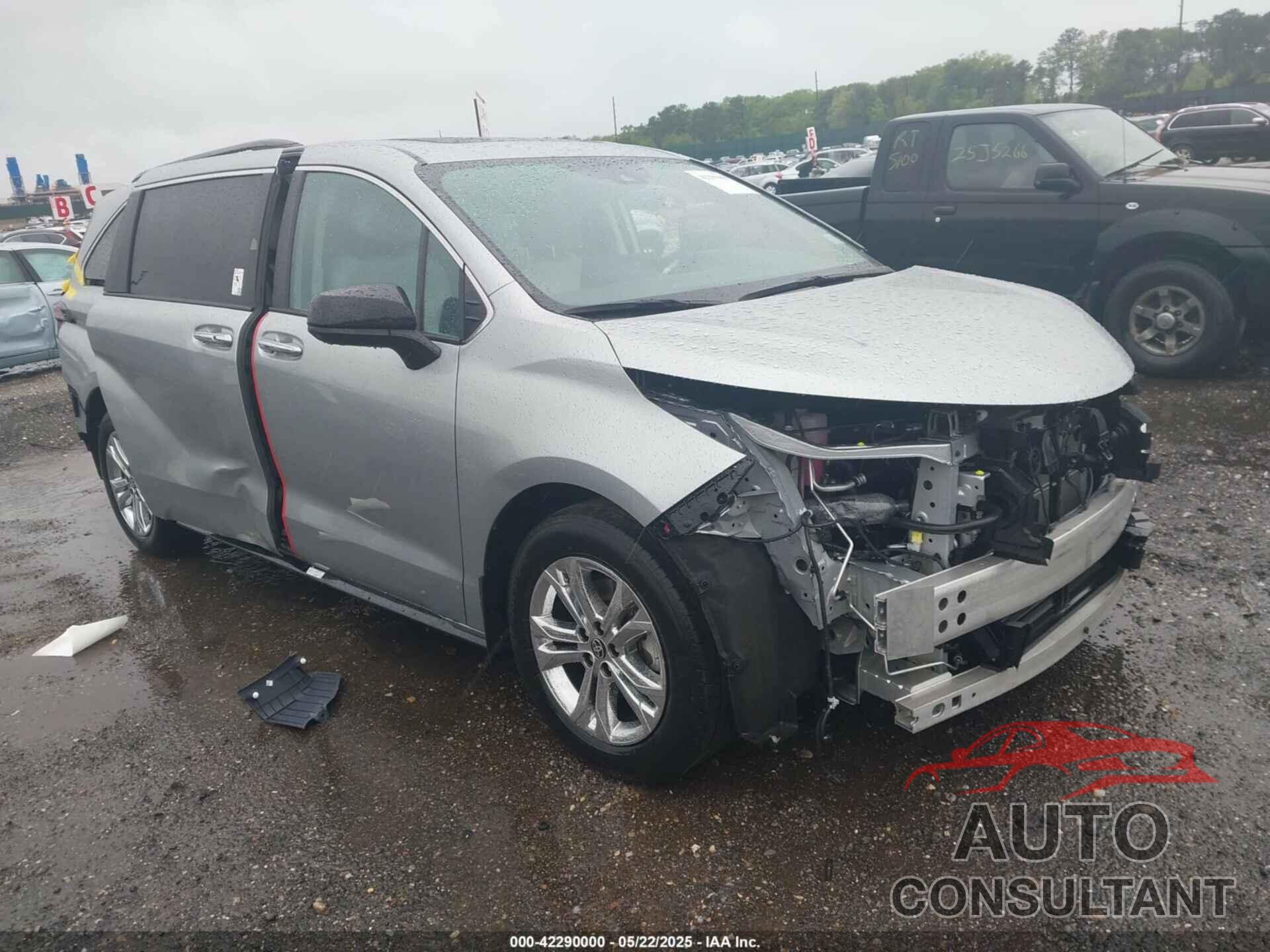 TOYOTA SIENNA 2023 - 5TDDSKFC8PS106342