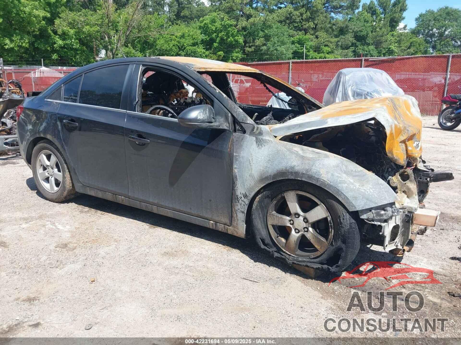 CHEVROLET CRUZE 2014 - 1G1PC5SB5E7447058