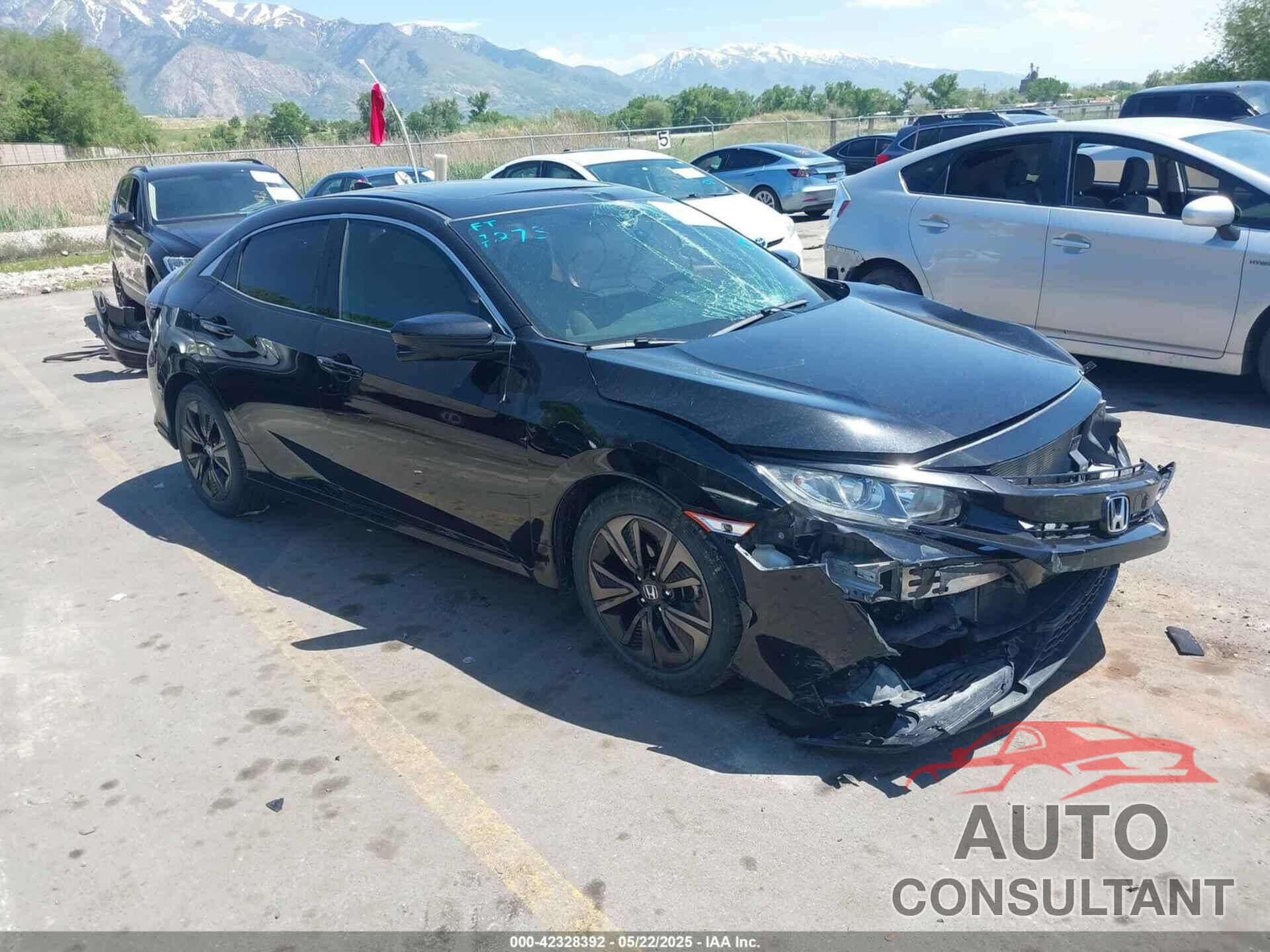 HONDA CIVIC 2018 - SHHFK7H57JU230455