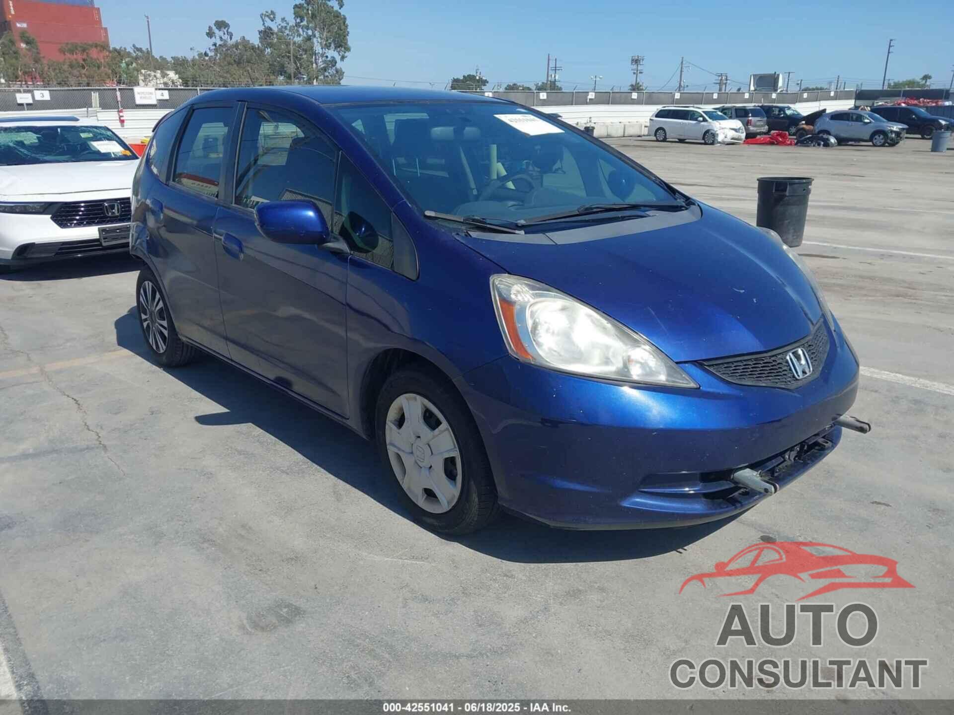 HONDA FIT 2013 - JHMGE8H34DC039657