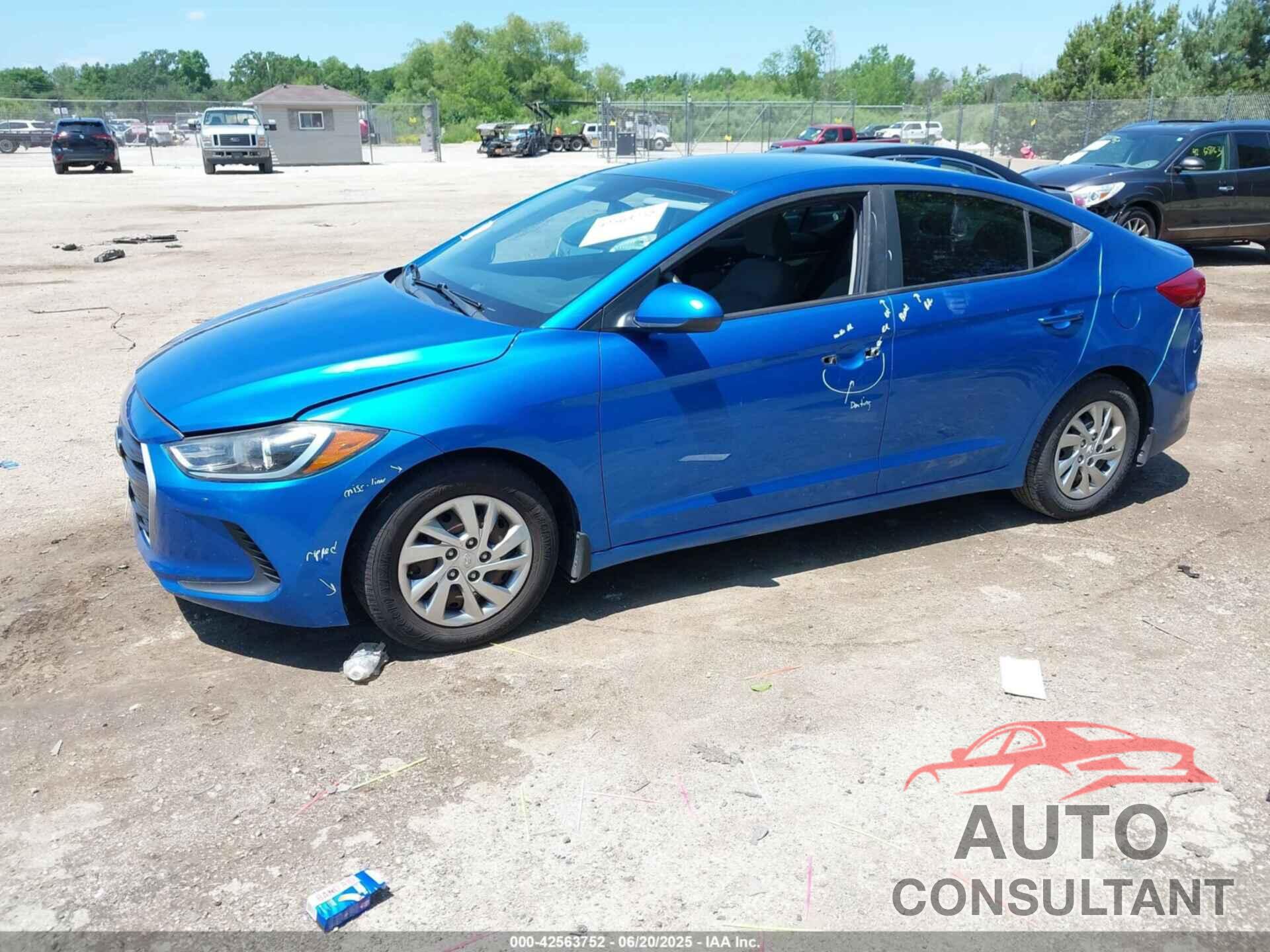 HYUNDAI ELANTRA 2017 - KMHD74LF4HU397734