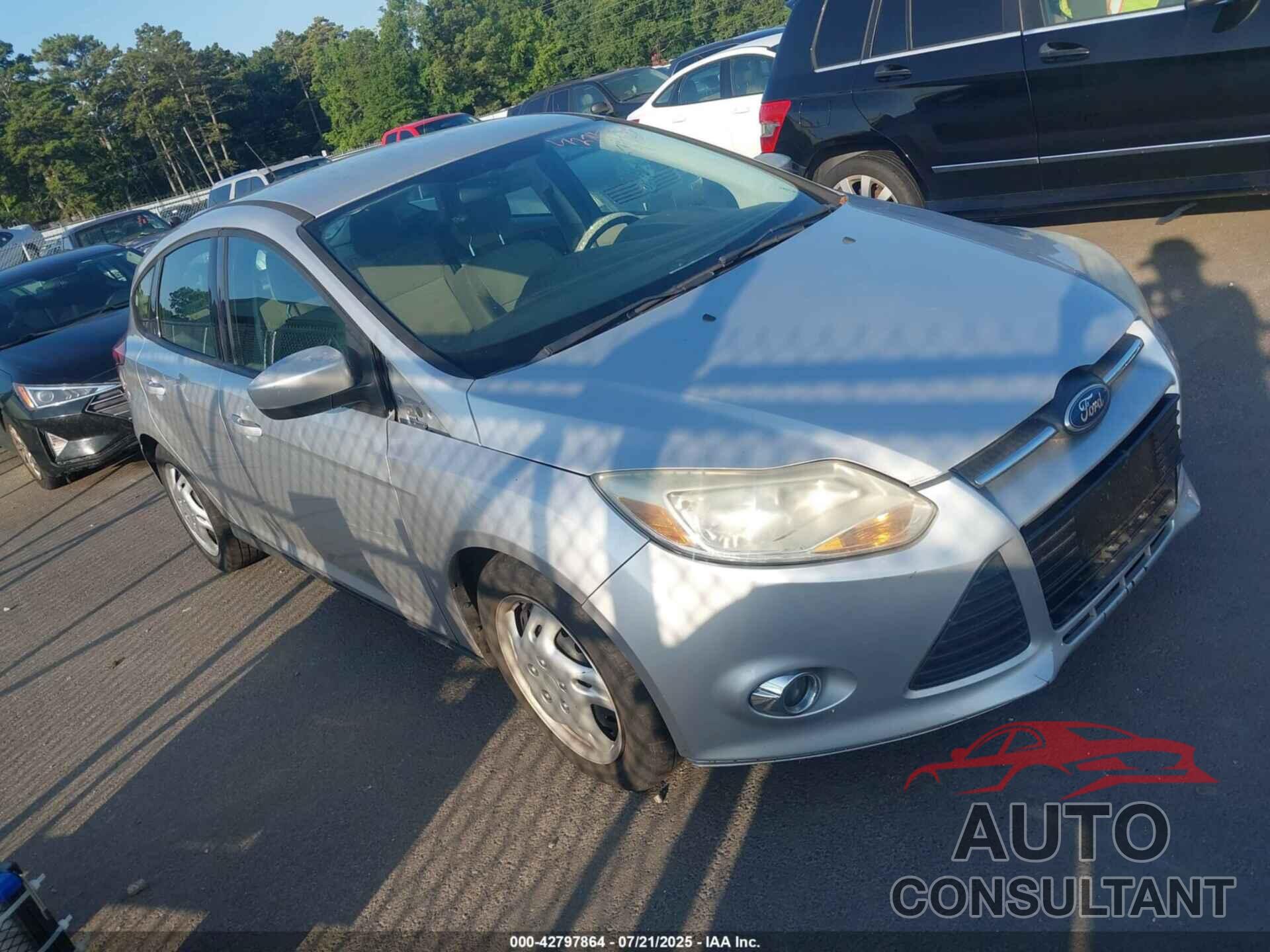 FORD FOCUS 2012 - 1FAHP3K21CL346095