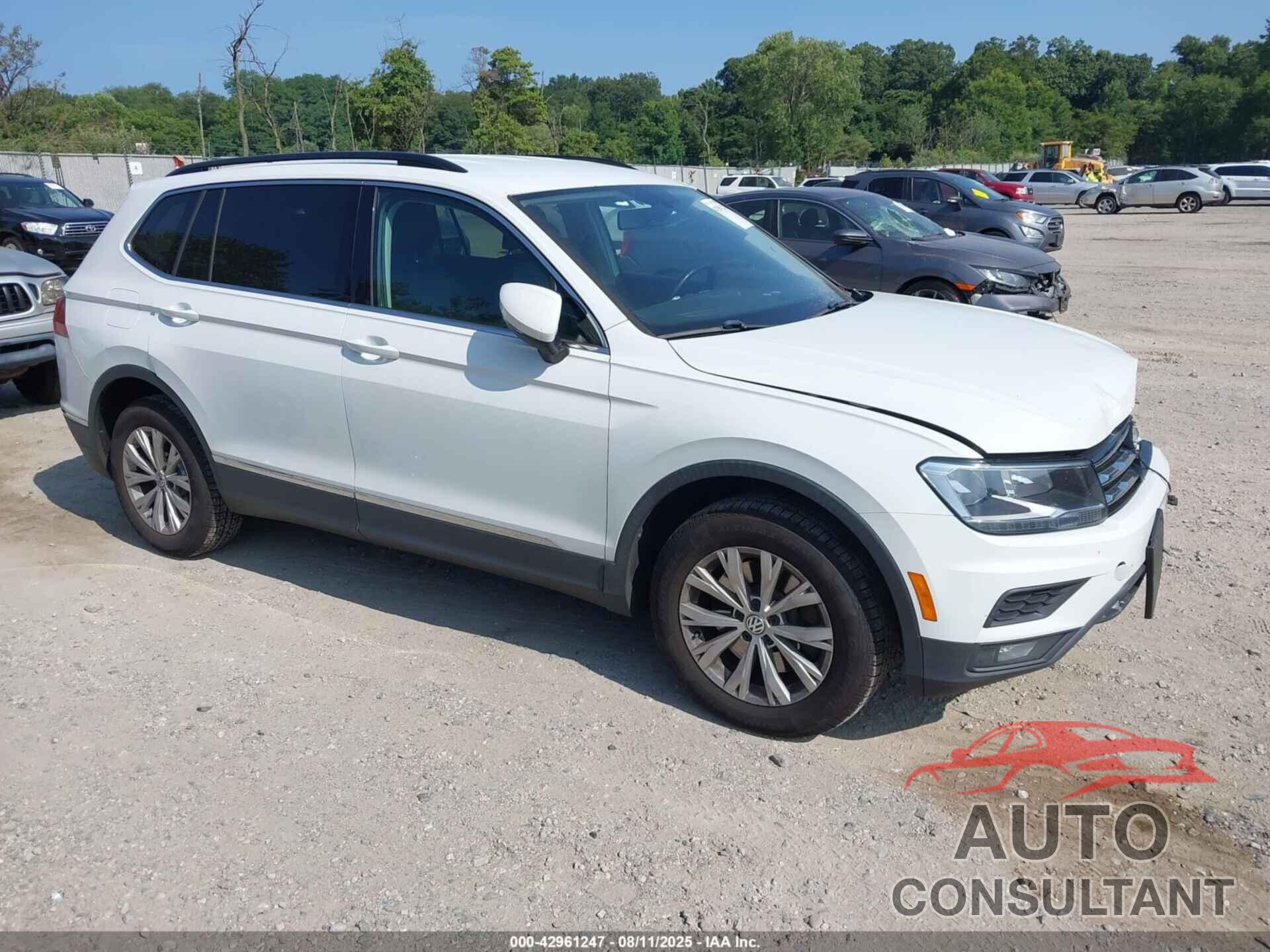 VOLKSWAGEN TIGUAN 2018 - 3VV2B7AX7JM002500