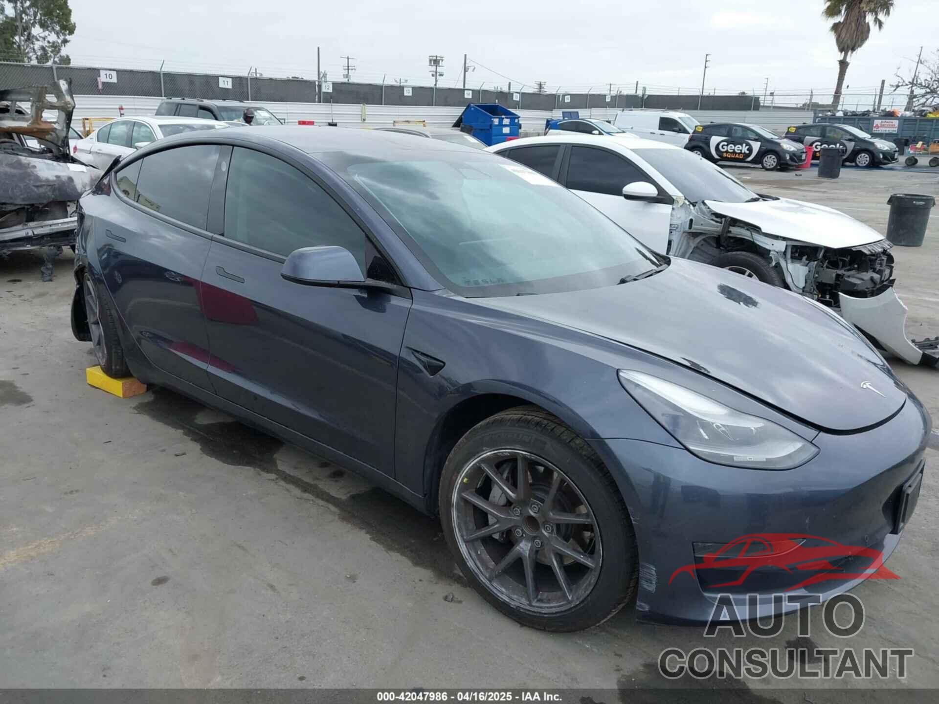 TESLA MODEL 3 2021 - 5YJ3E1EA1MF068787