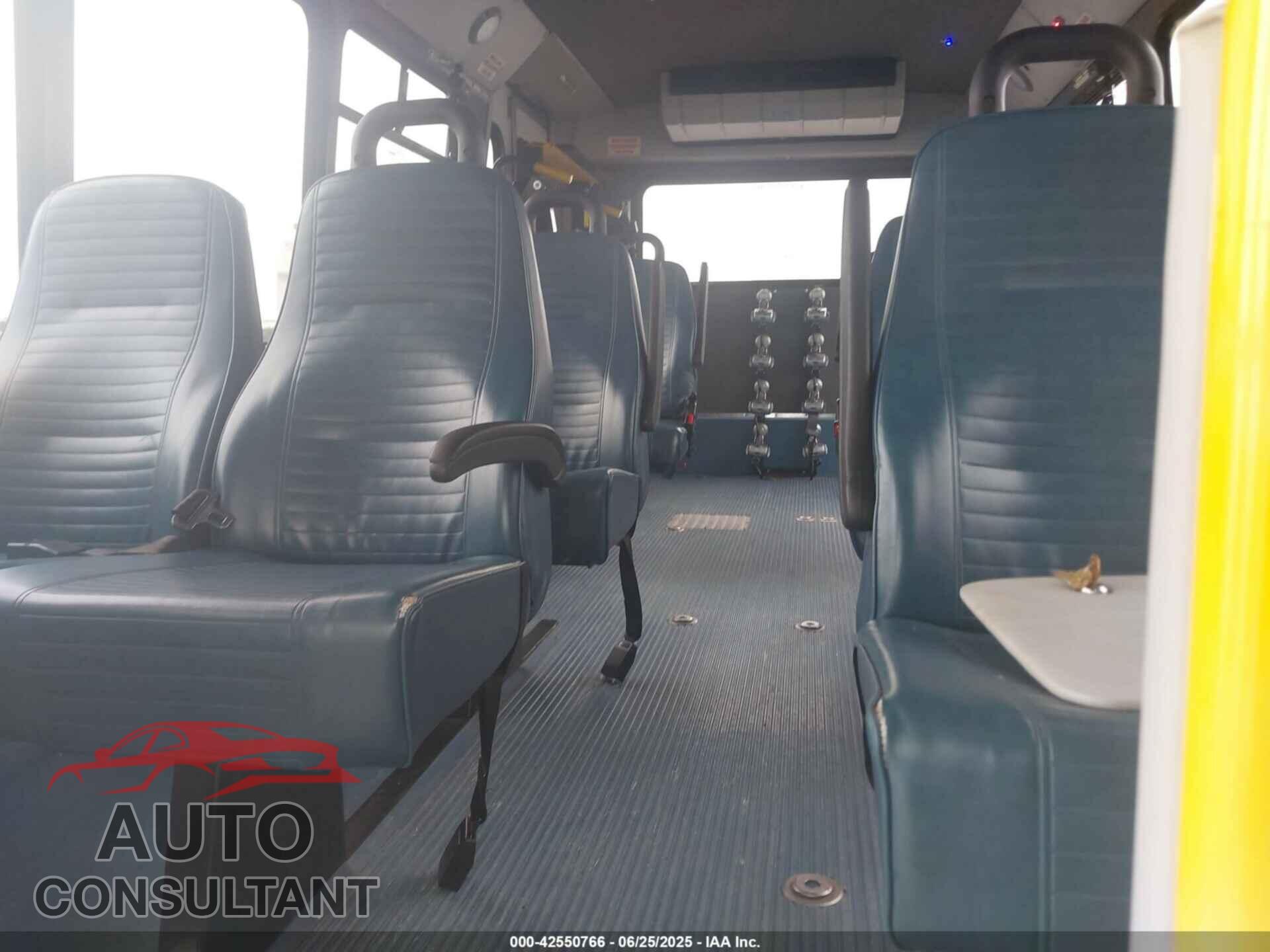 FORD E-450 CUTAWAY 2017 - 1FDFE4FS2HDC67331
