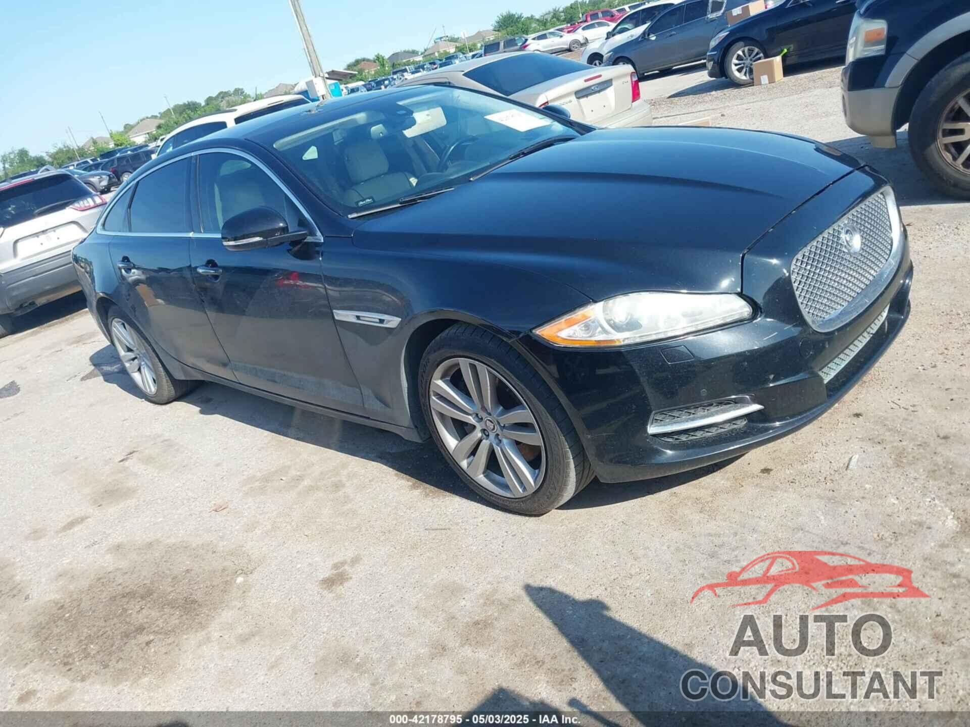 JAGUAR XJ 2012 - SAJWA2GB2CLV24457