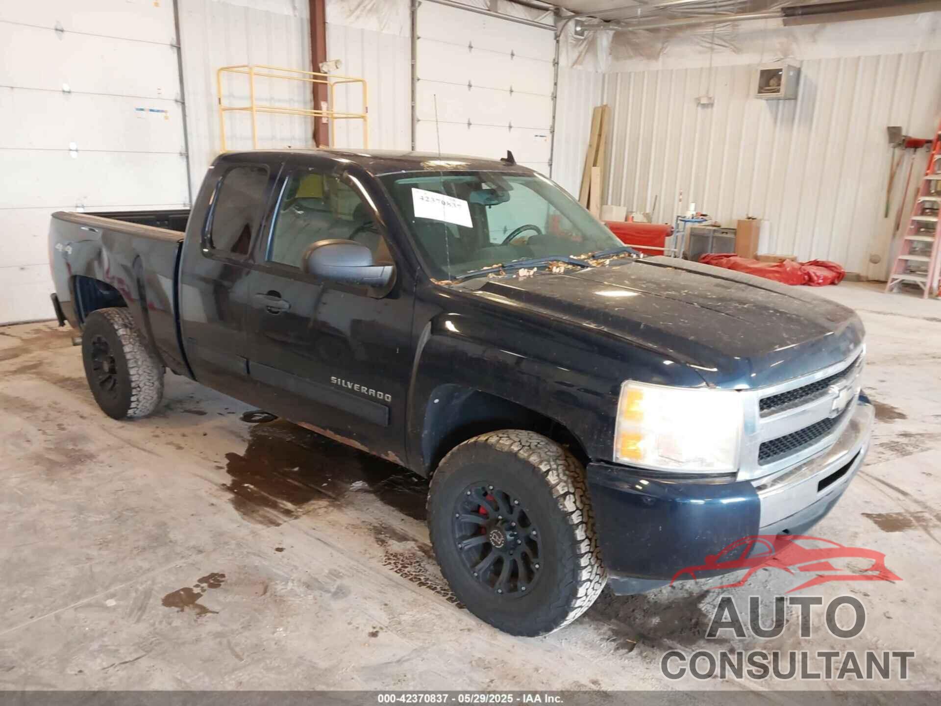 CHEVROLET SILVERADO 1500 2010 - 1GCSKSE38AZ145639