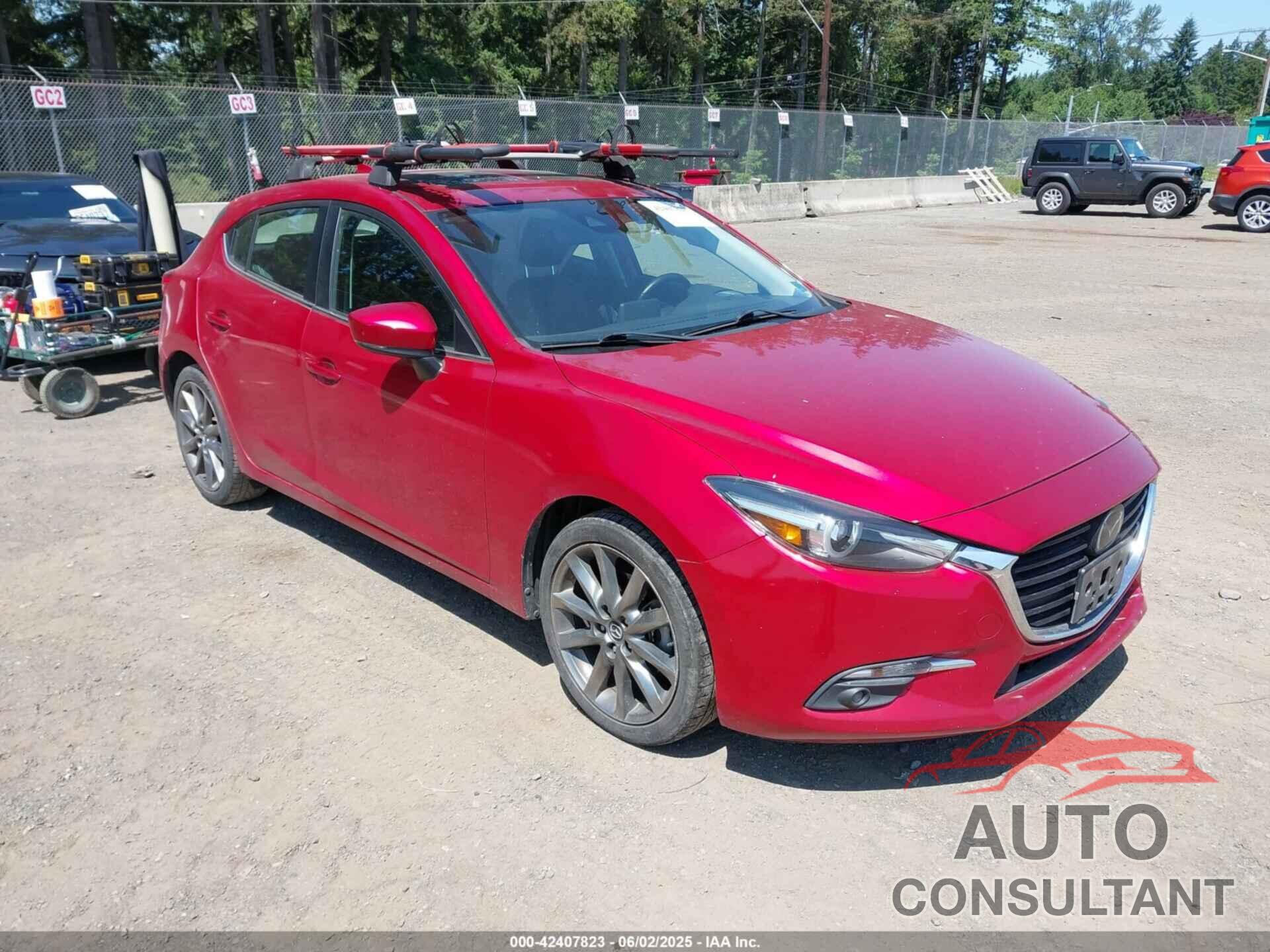 MAZDA MAZDA3 2018 - 3MZBN1M3XJM172875