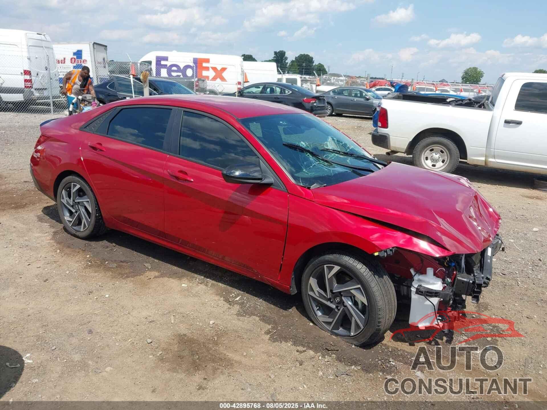 HYUNDAI ELANTRA 2025 - KMHLM4DG4SU959067