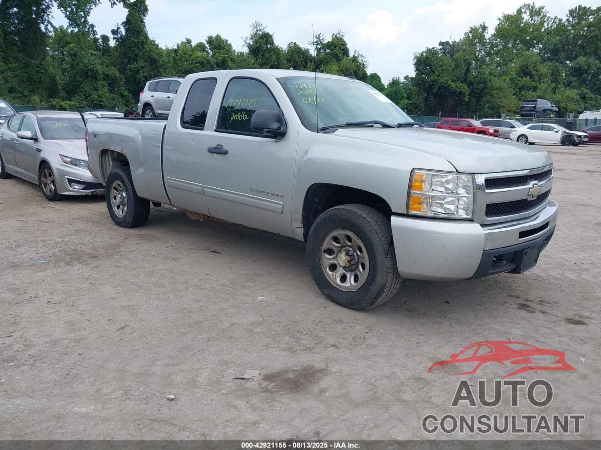 CHEVROLET SILVERADO 1500 2011 - 1GCRKSEA1BZ242101