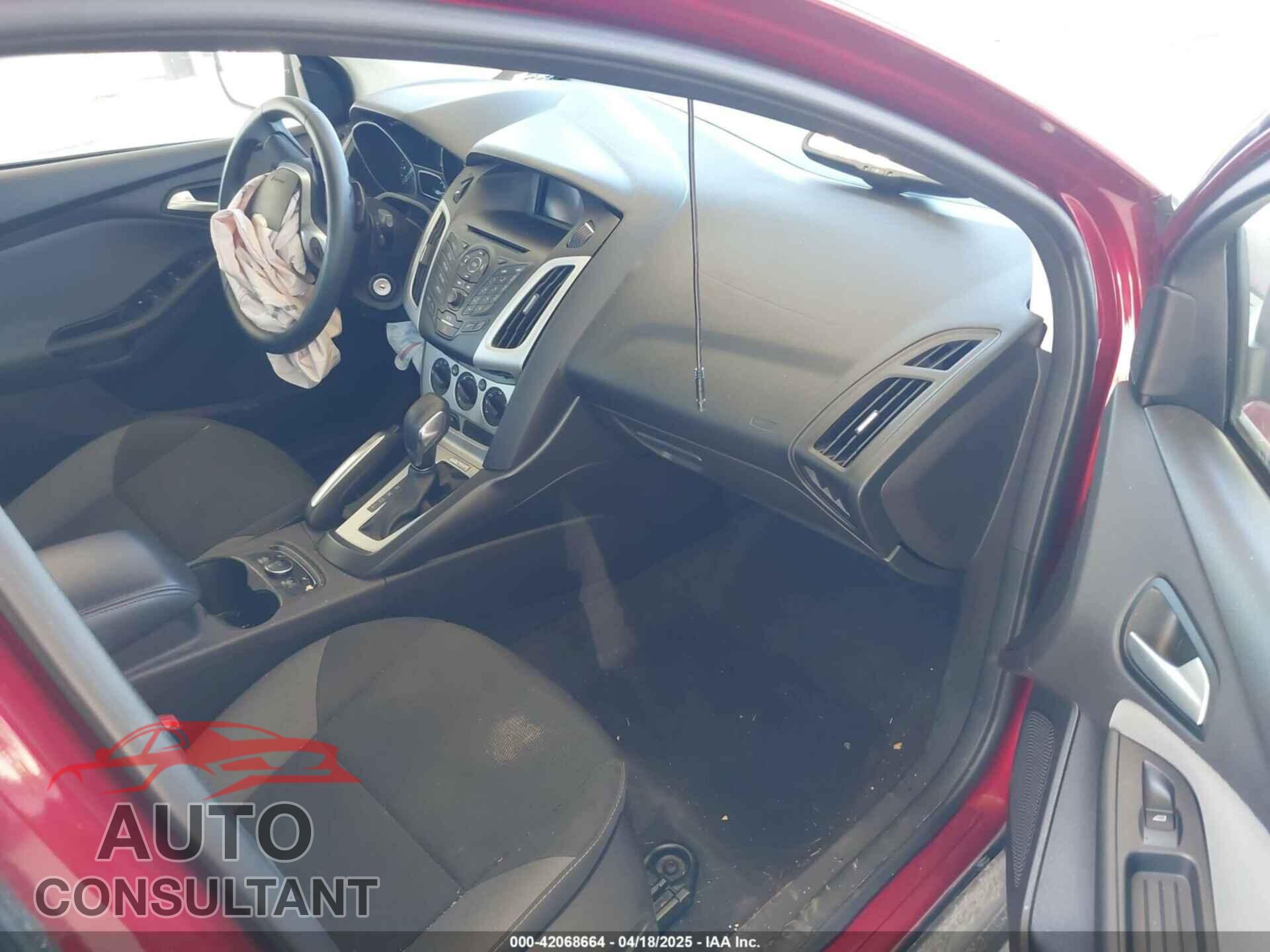 FORD FOCUS 2013 - 1FADP3K21DL347246