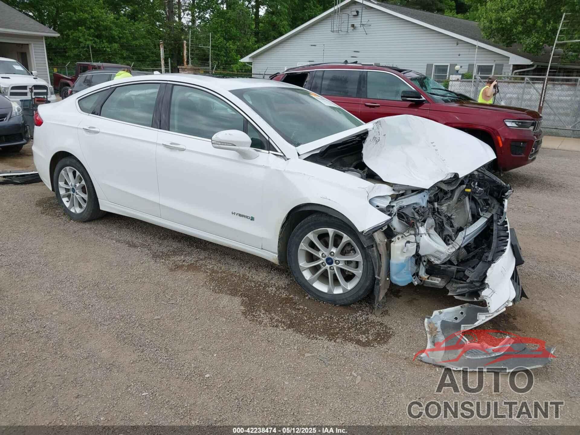 FORD FUSION HYBRID 2019 - 3FA6P0MU9KR189520