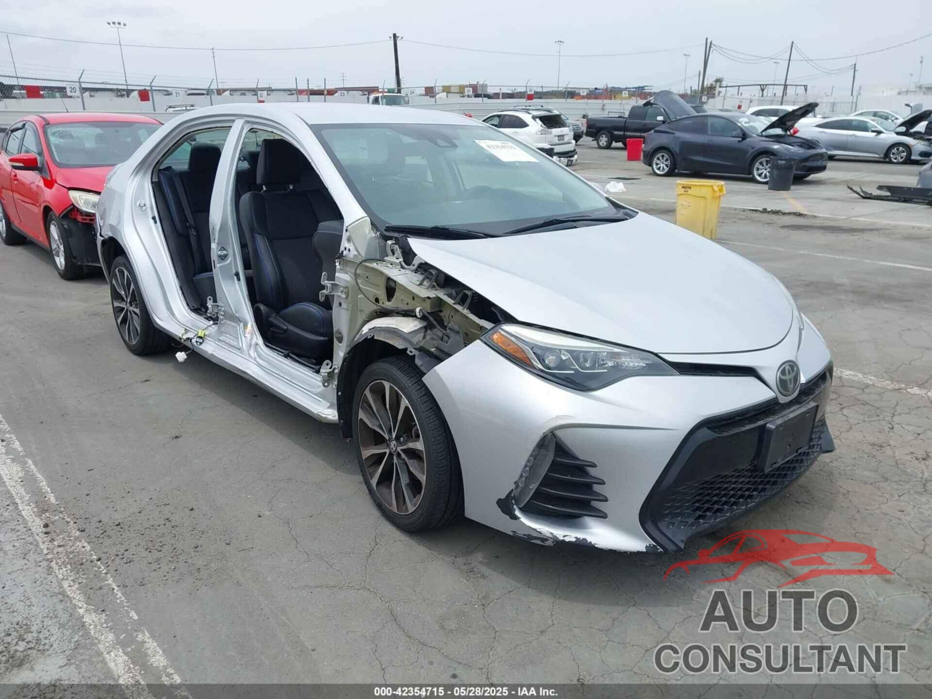 TOYOTA COROLLA 2018 - 5YFBURHE6JP776433