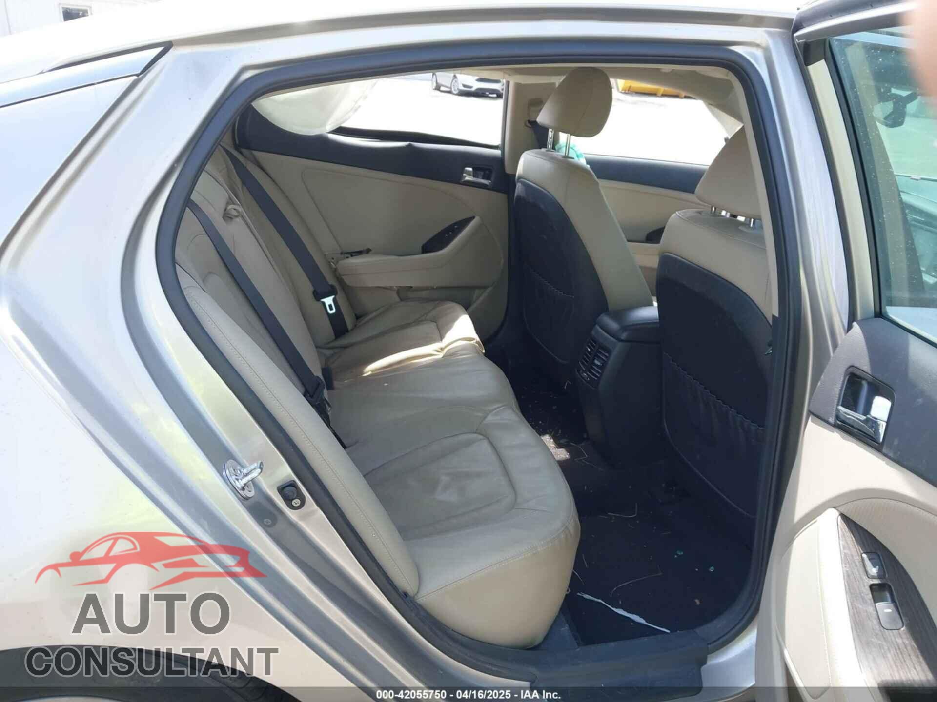 KIA OPTIMA 2011 - KNAGN4A78B5103205