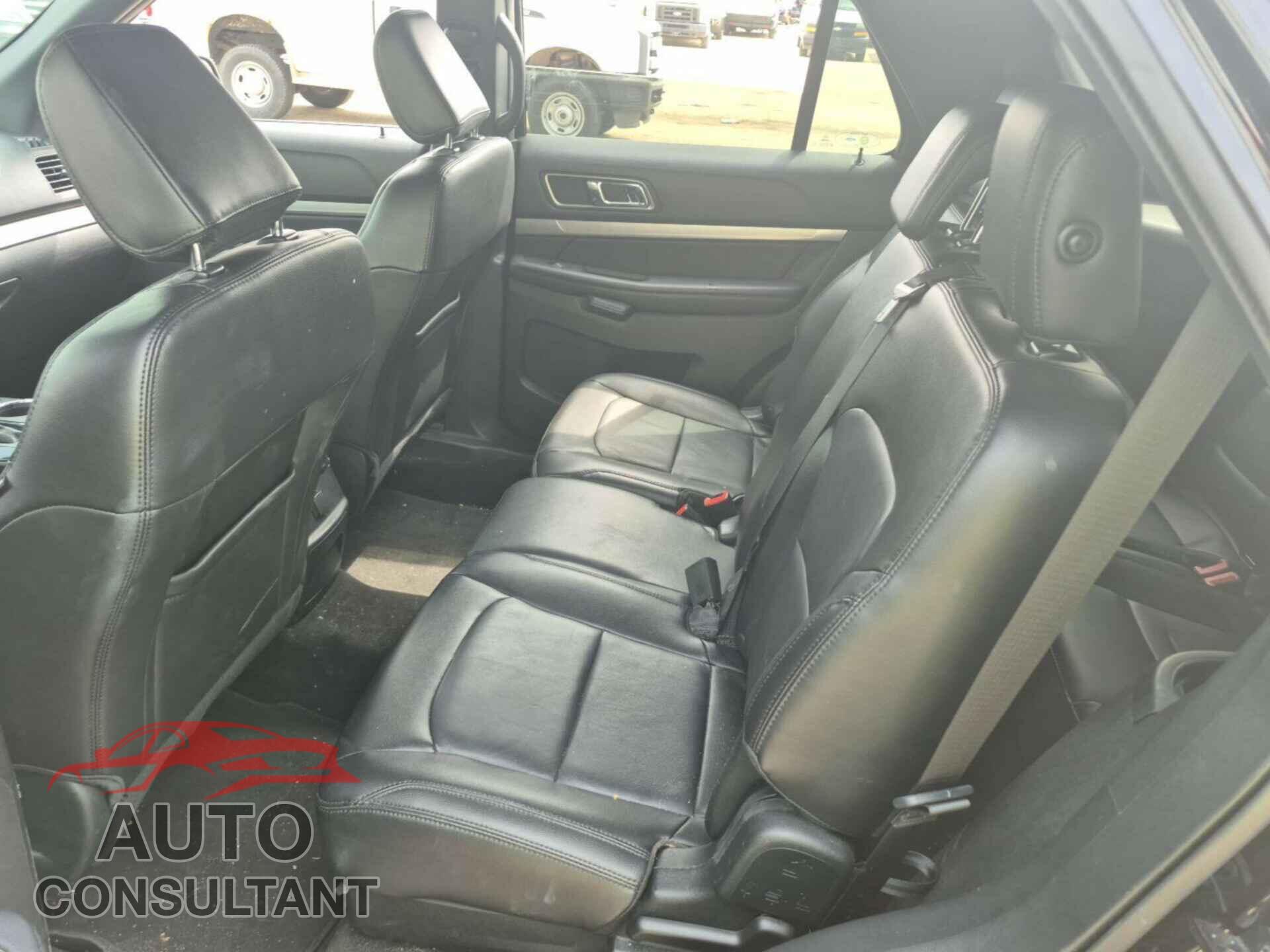 FORD EXPLORER 2018 - 1FM5K8D80JGB48121