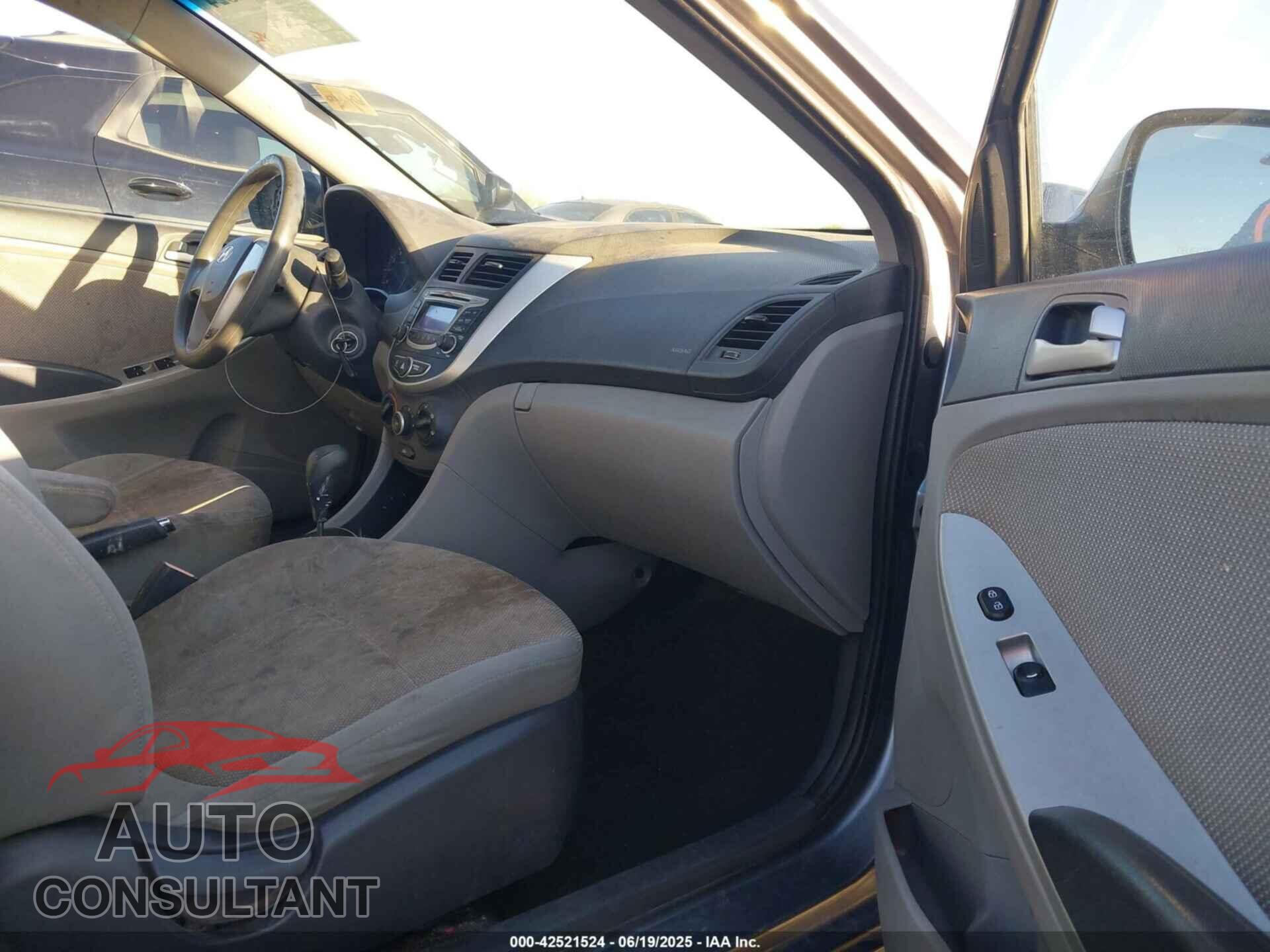 HYUNDAI ACCENT 2013 - KMHCT4AE3DU551300