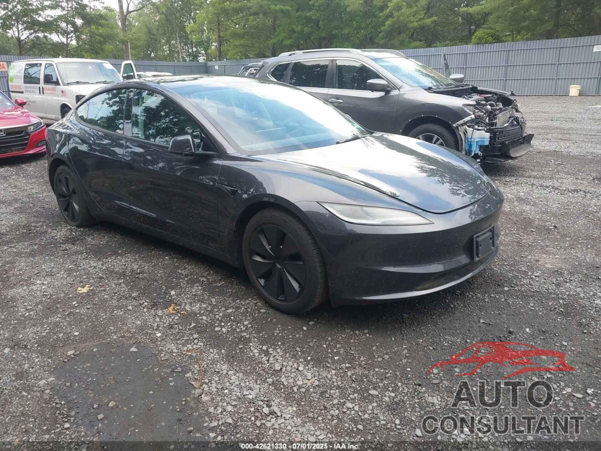 TESLA MODEL 3 2024 - 5YJ3E1EBXRF736375