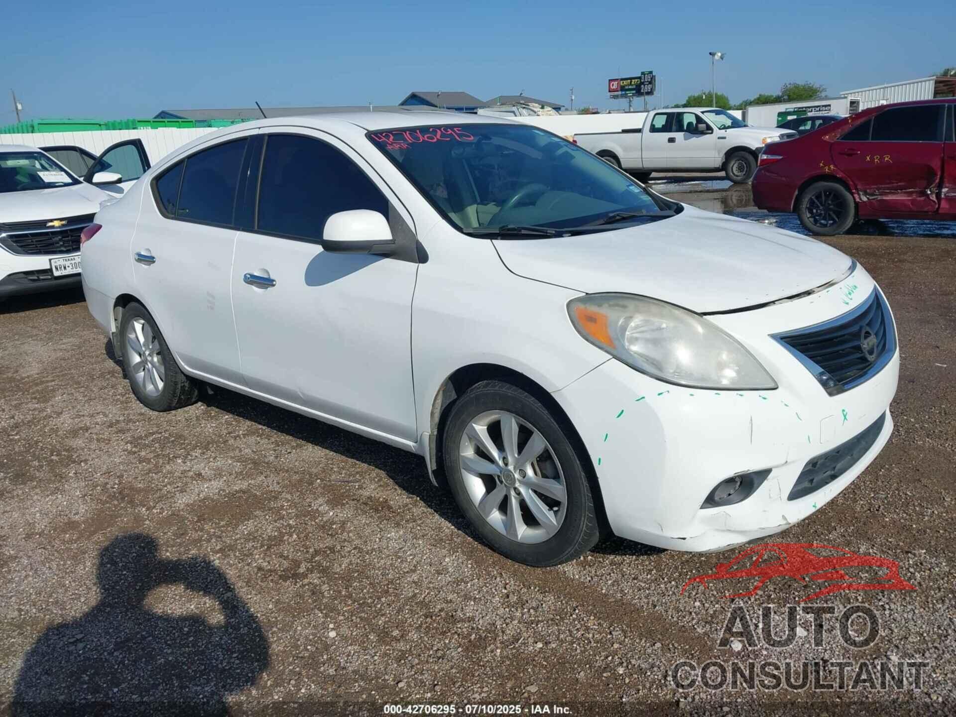 NISSAN VERSA 2014 - 3N1CN7AP3EL808942