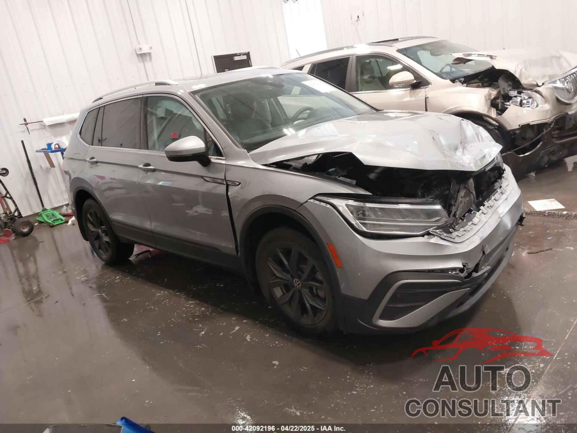 VOLKSWAGEN TIGUAN 2022 - 3VV2B7AXXNM059957