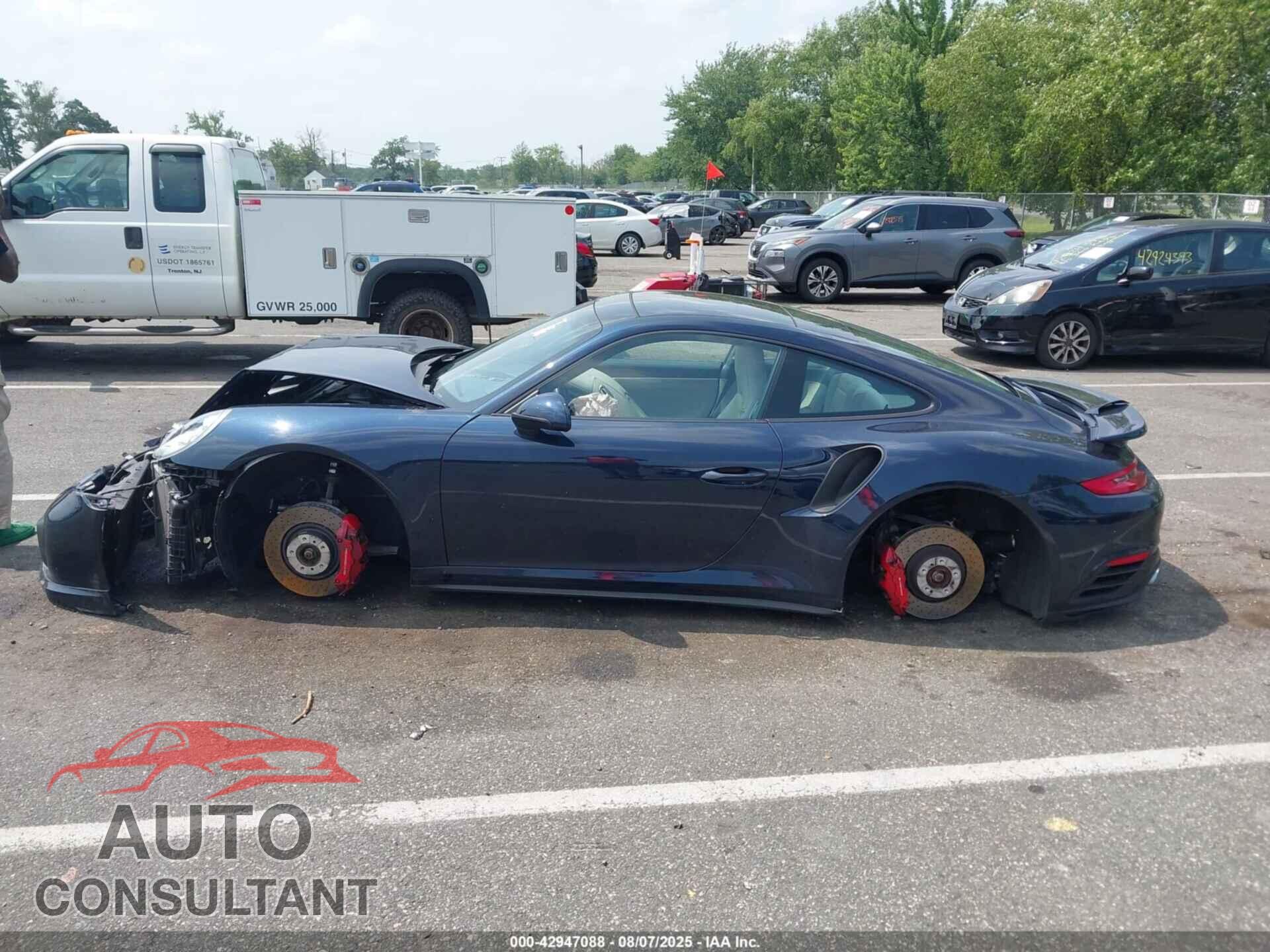 PORSCHE 911 2018 - WP0AD2A90JS156756